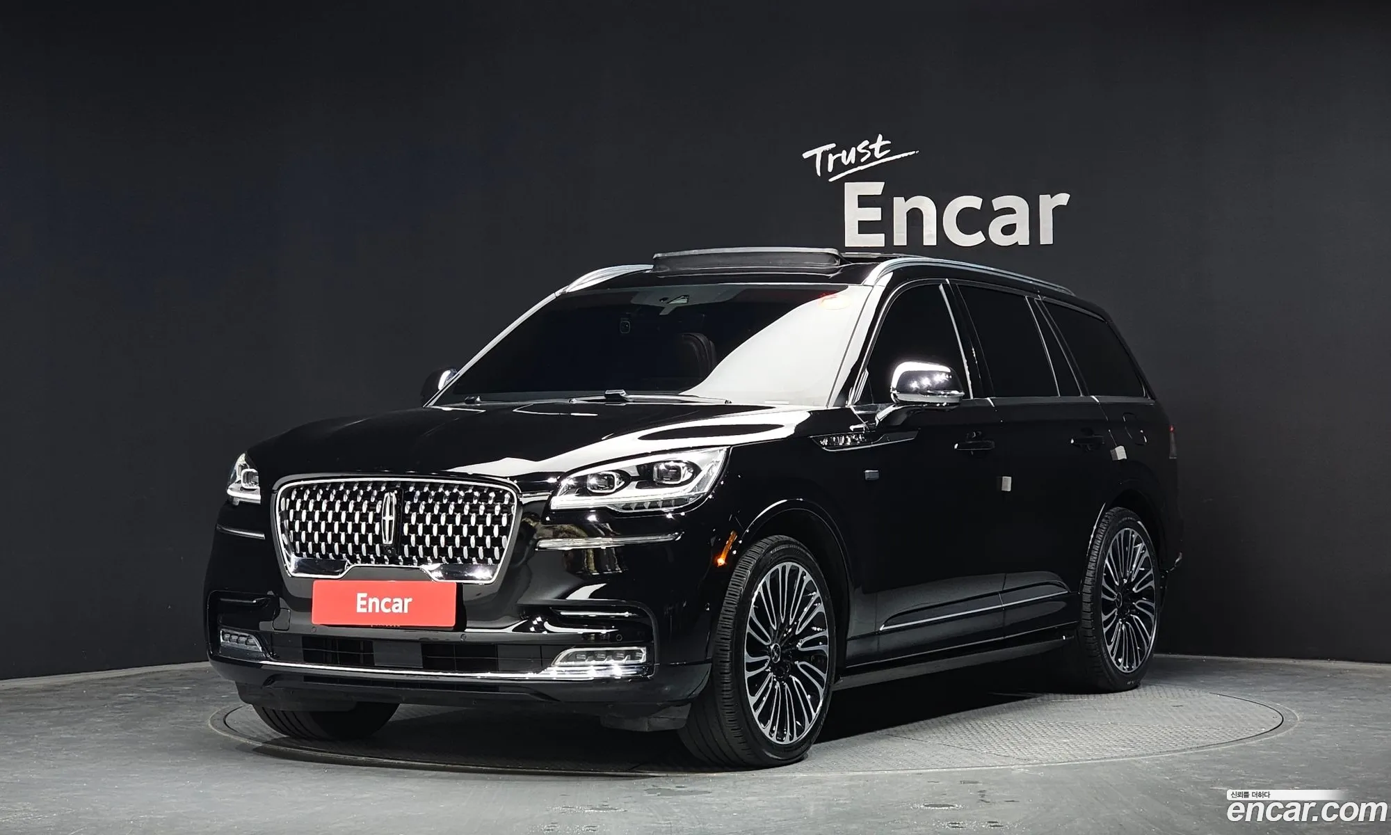 Lincoln Aviator 2021 5LM5J9XC9MGL01430 — 34