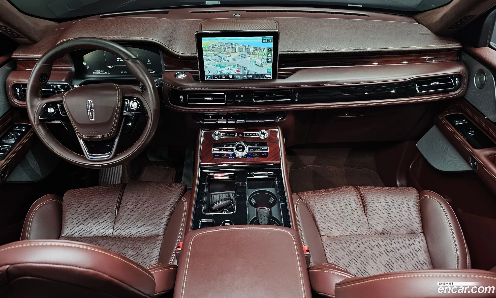 Lincoln Aviator 2021 5LM5J9XC9MGL01430 — 24
