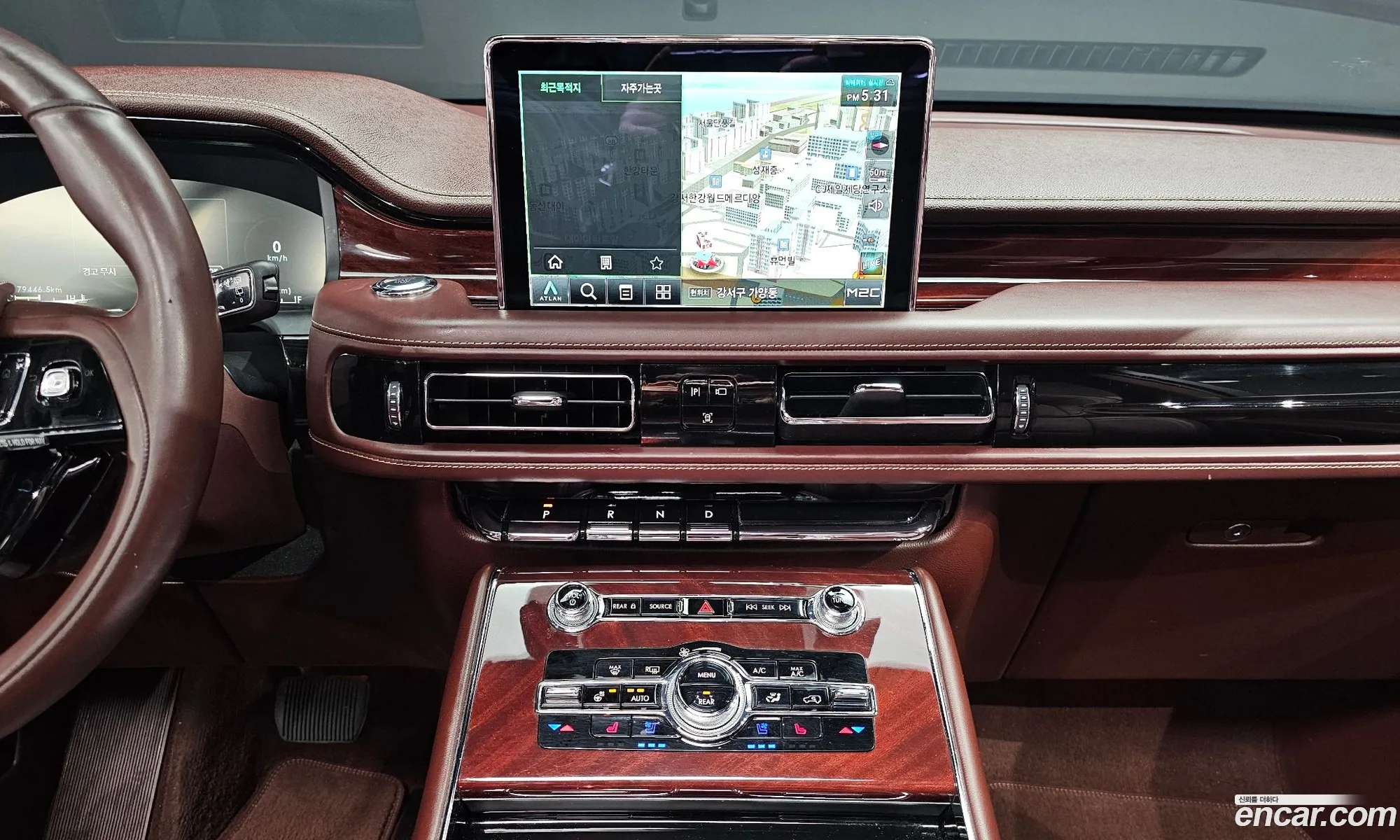 Lincoln Aviator 2021 5LM5J9XC9MGL01430 — 22