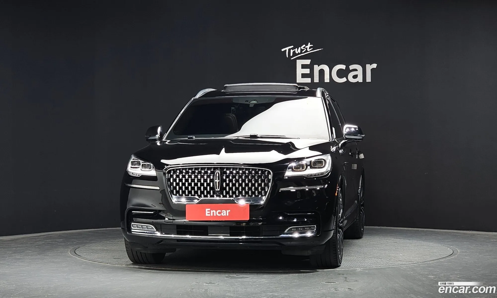 Lincoln Aviator 2021 5LM5J9XC9MGL01430 — 23