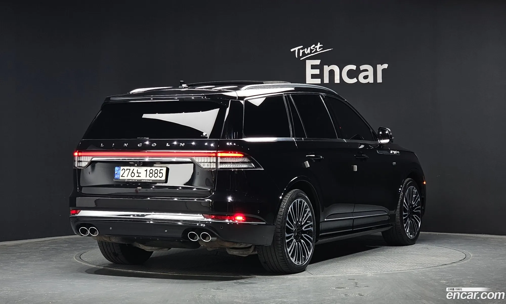 Lincoln Aviator 2021 5LM5J9XC9MGL01430 — 32