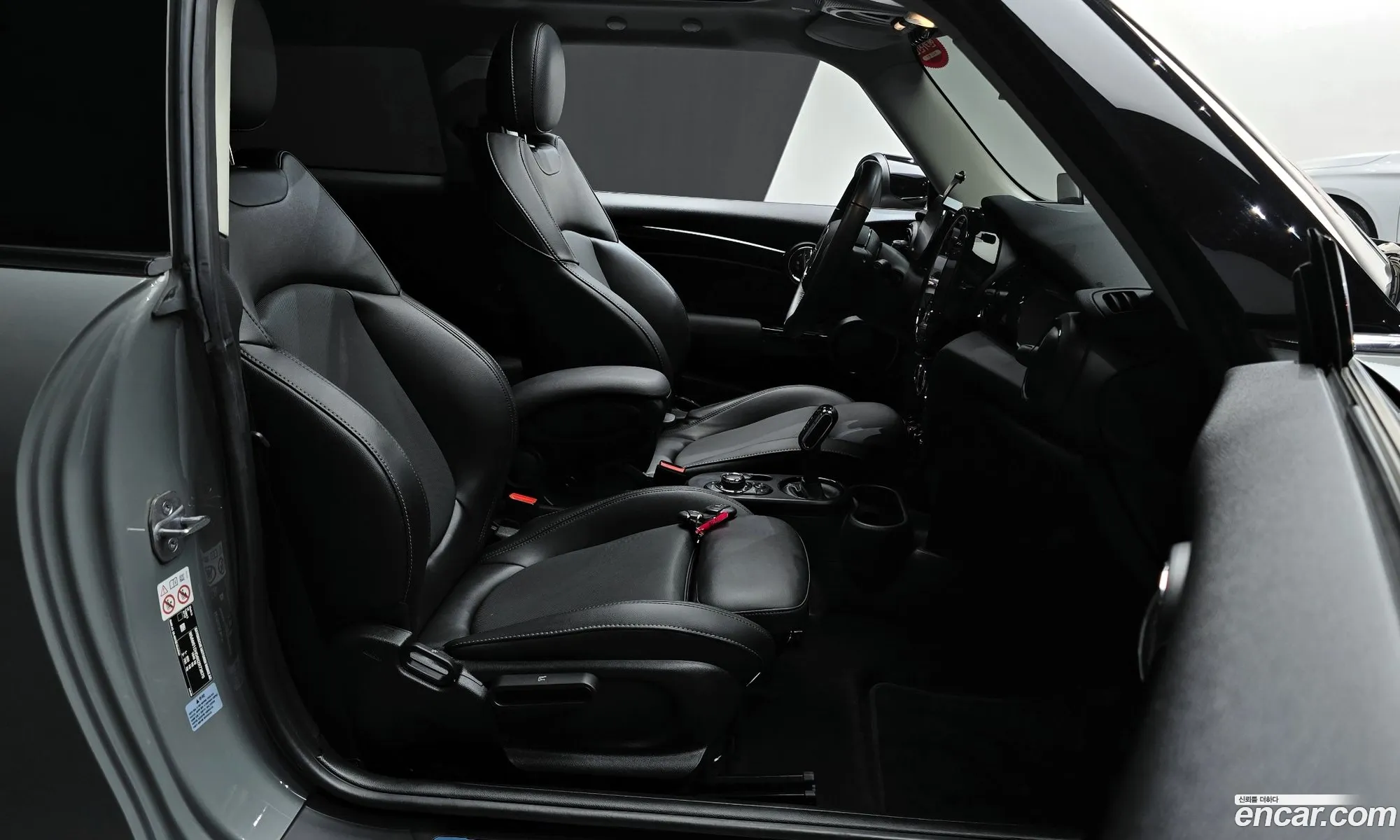 Mini Cooper S 2022 WMW61DH04N2R73670 — 22