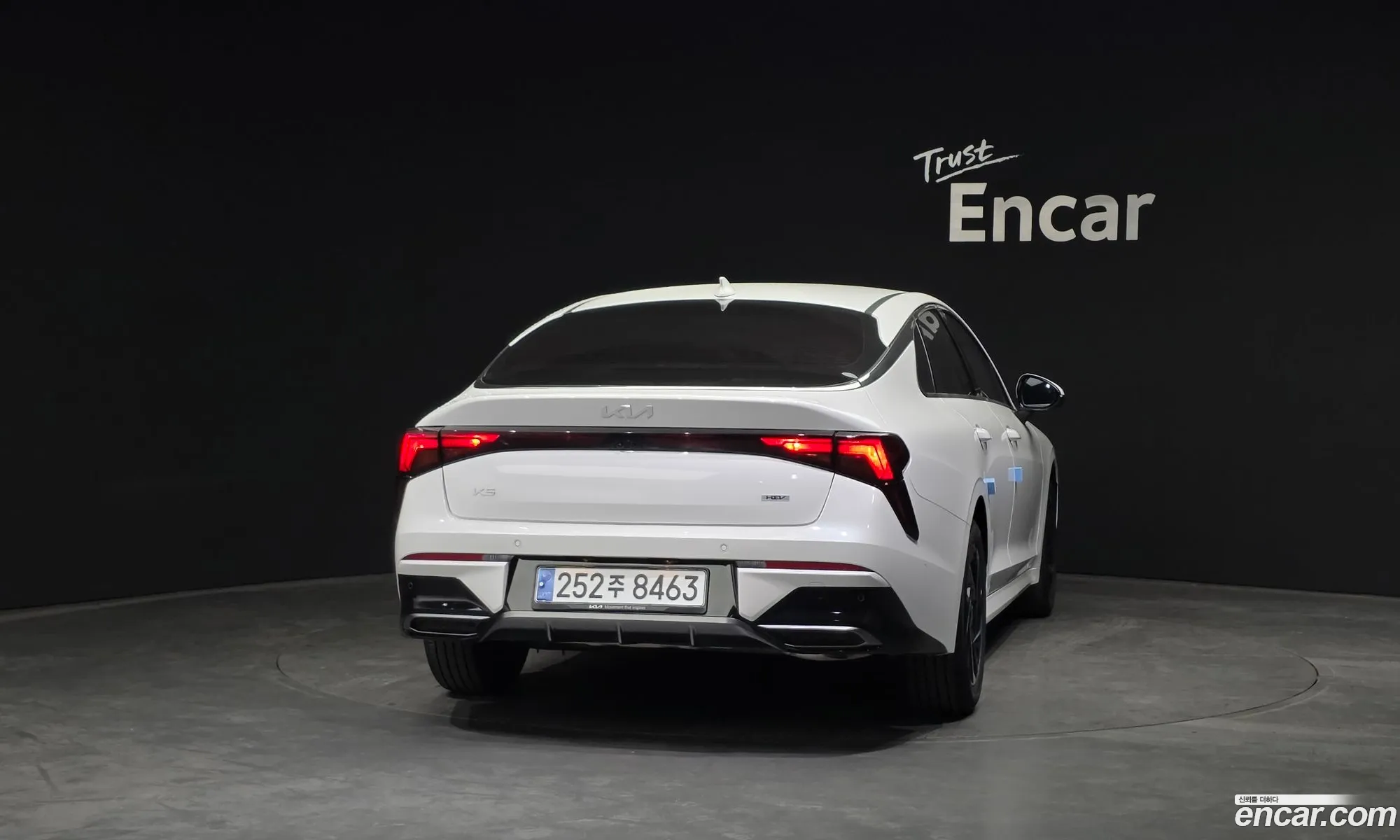 Kia K5 Hybrid 2024 — 20
