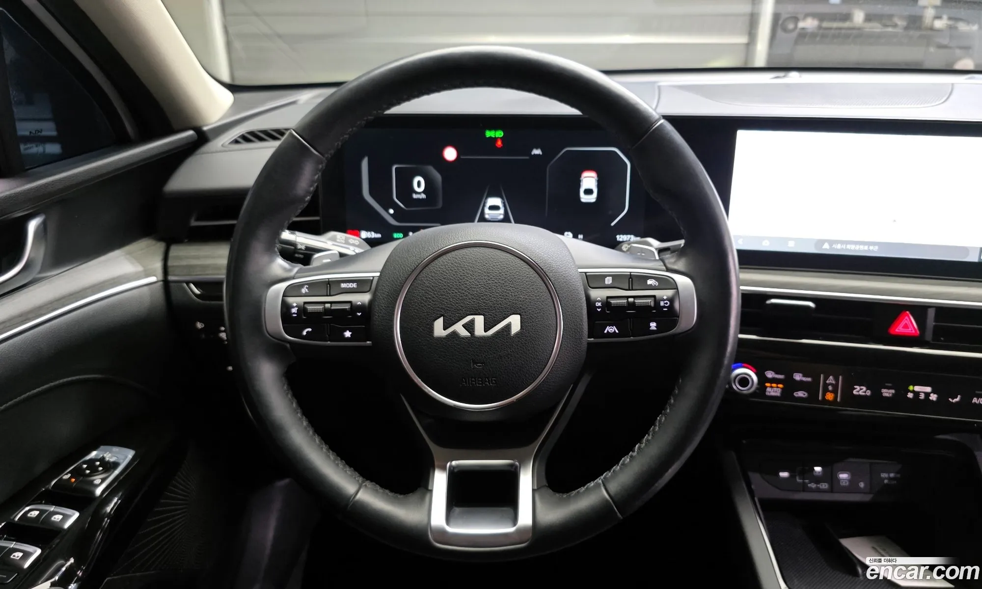 Kia K5 Hybrid 2024 — 9