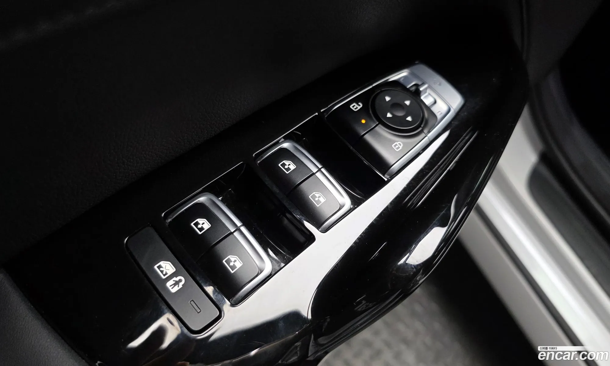 Kia K5 Hybrid 2024 — 10