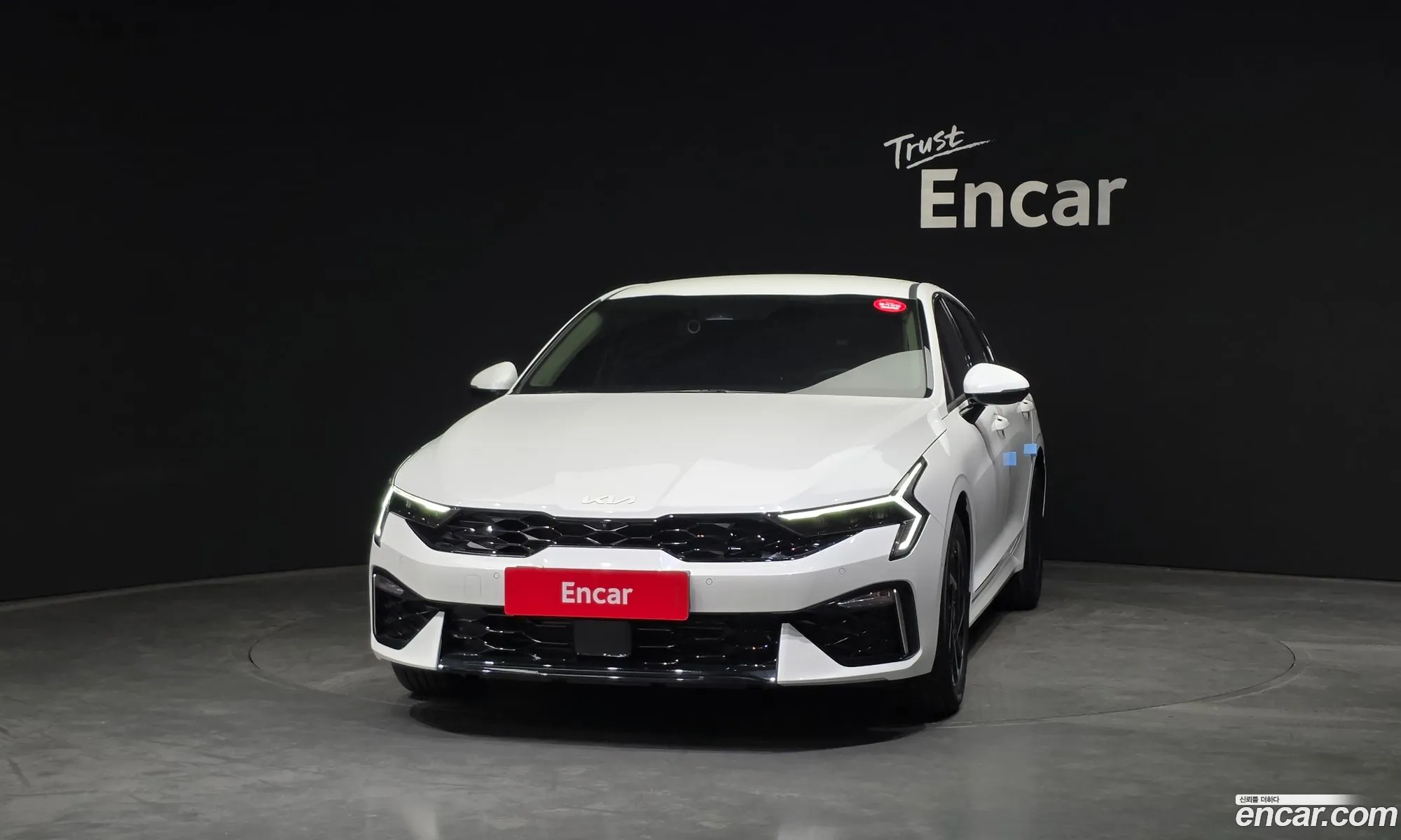 Kia K5 Hybrid 2024 — 14