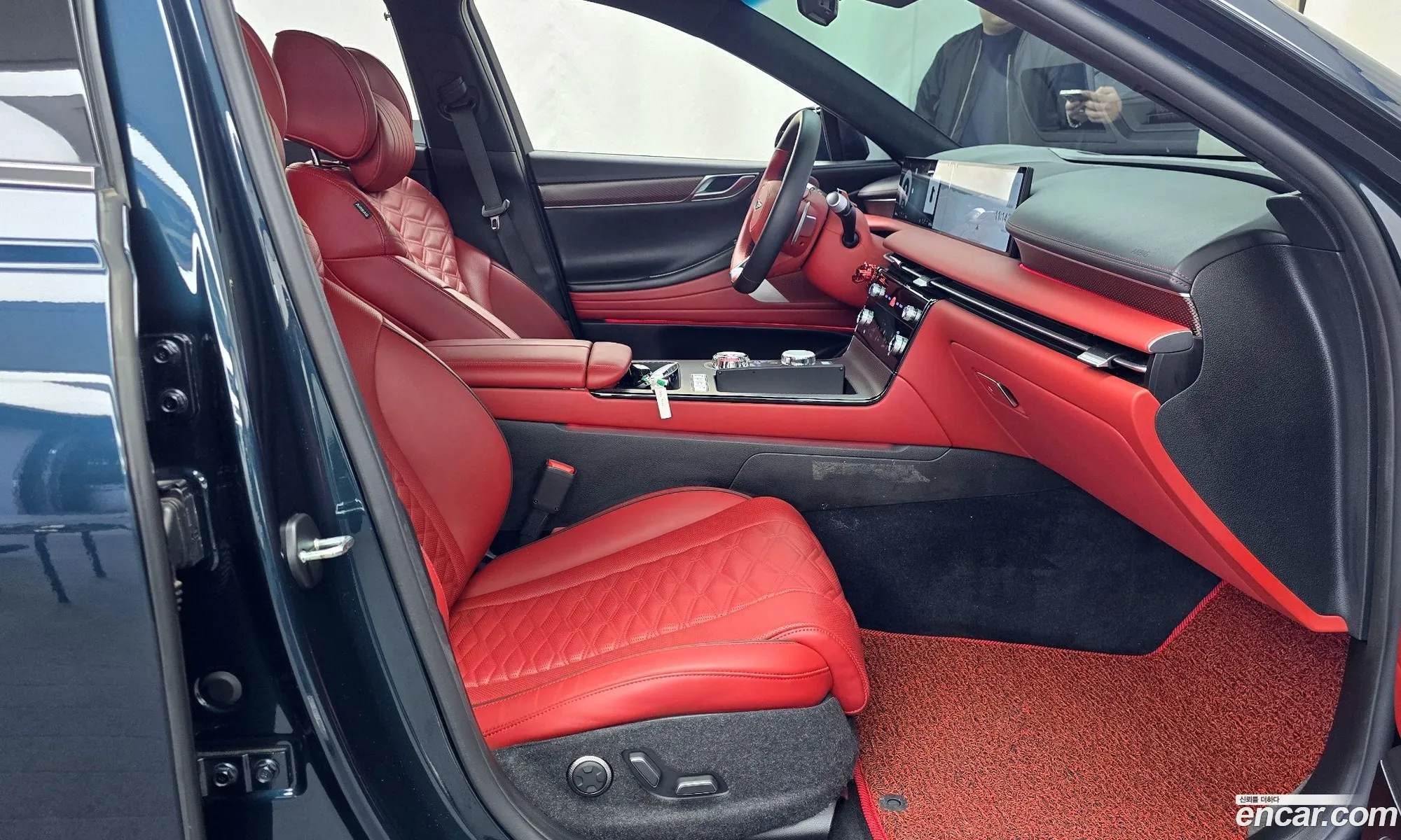Genesis G80 2024 — 2