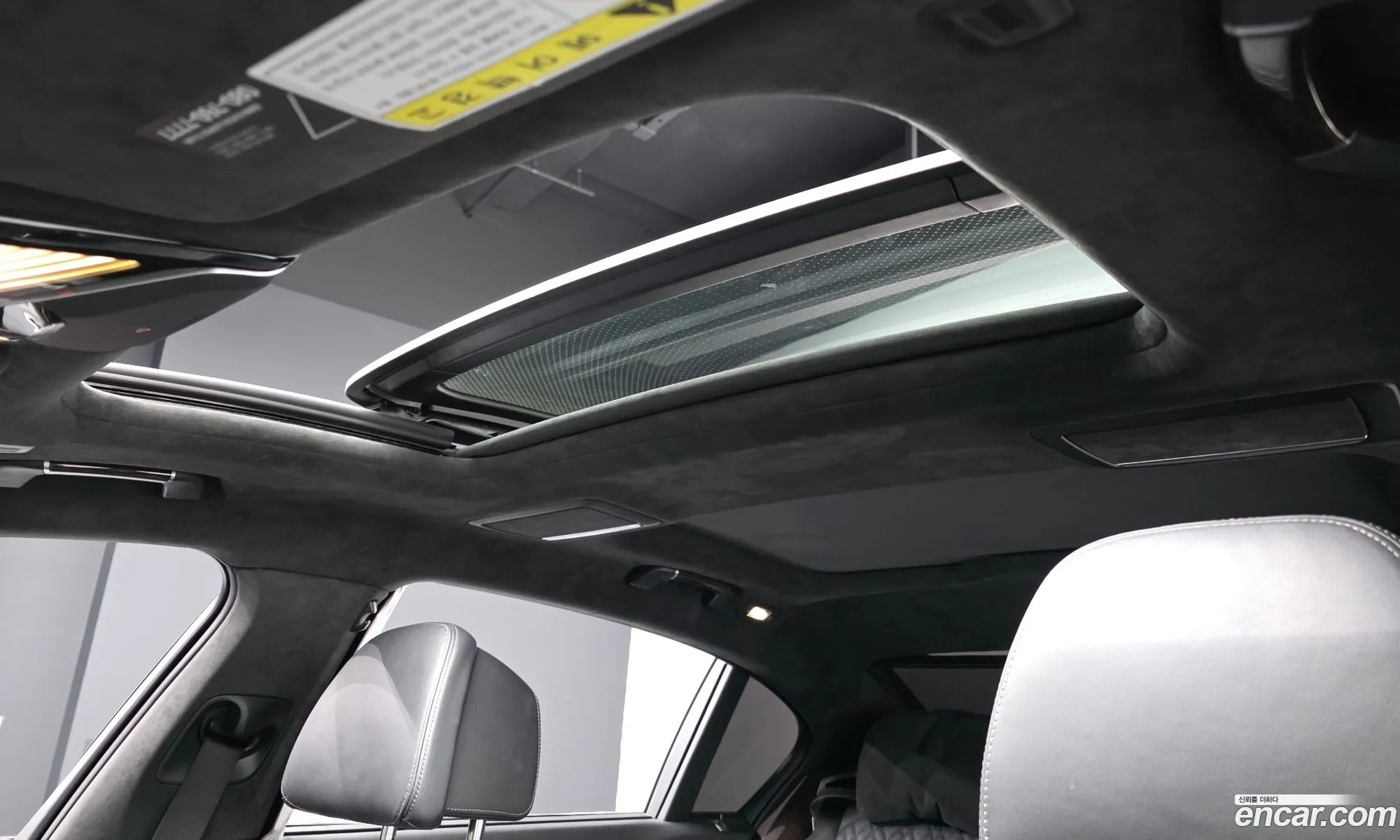 BMW 7 Series 2018 WBA7F2101JB235839 — 7