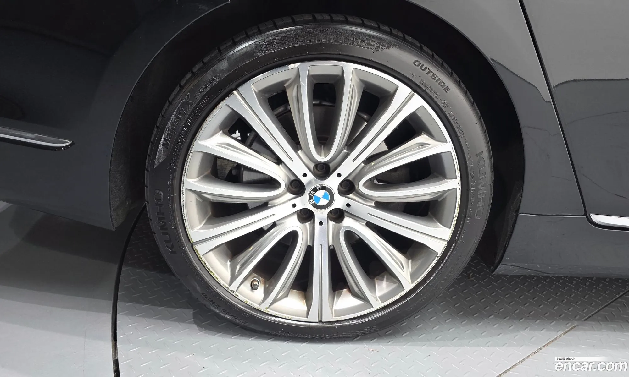 BMW 7 Series 2018 WBA7F2101JB235839 — 8