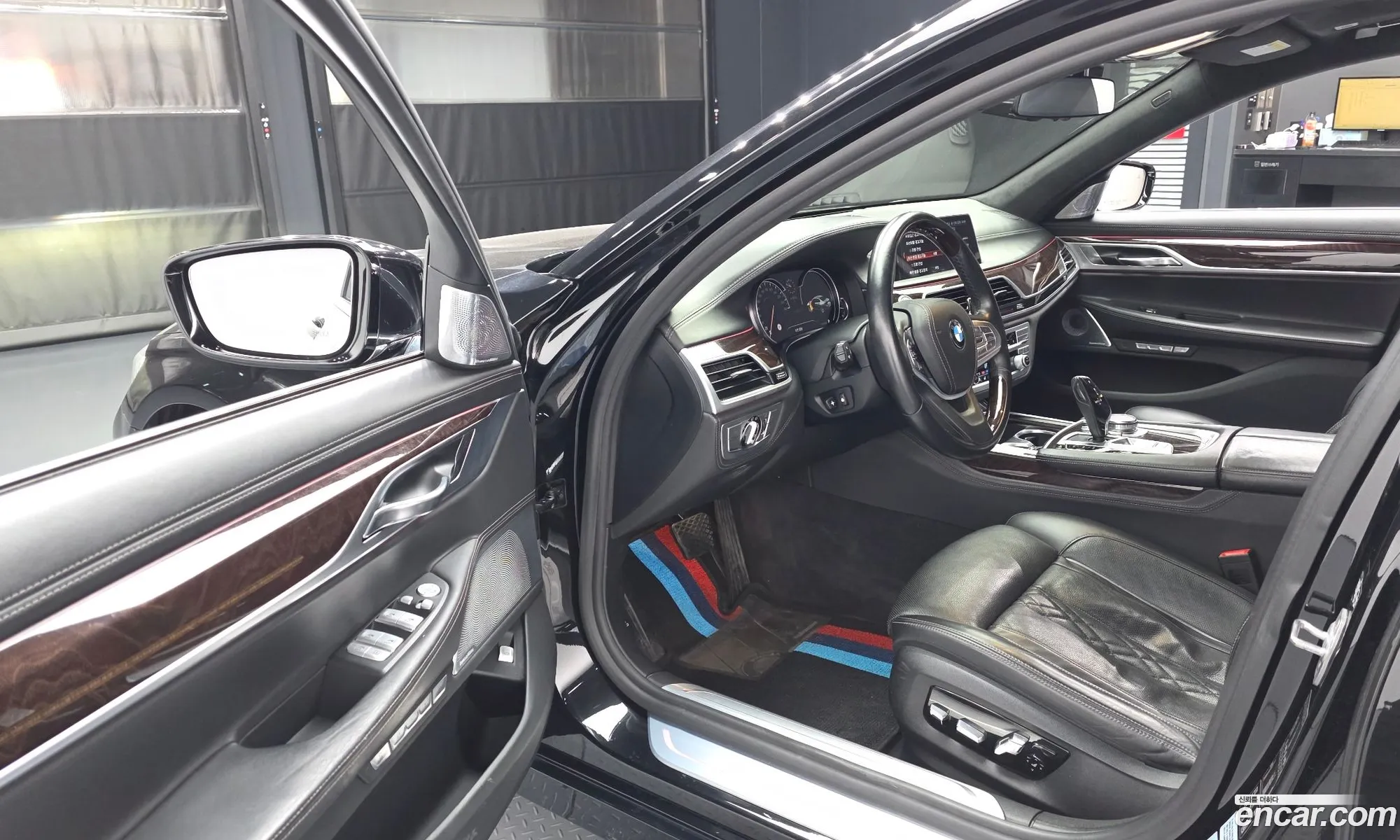 BMW 7 Series 2018 WBA7F2101JB235839 — 15