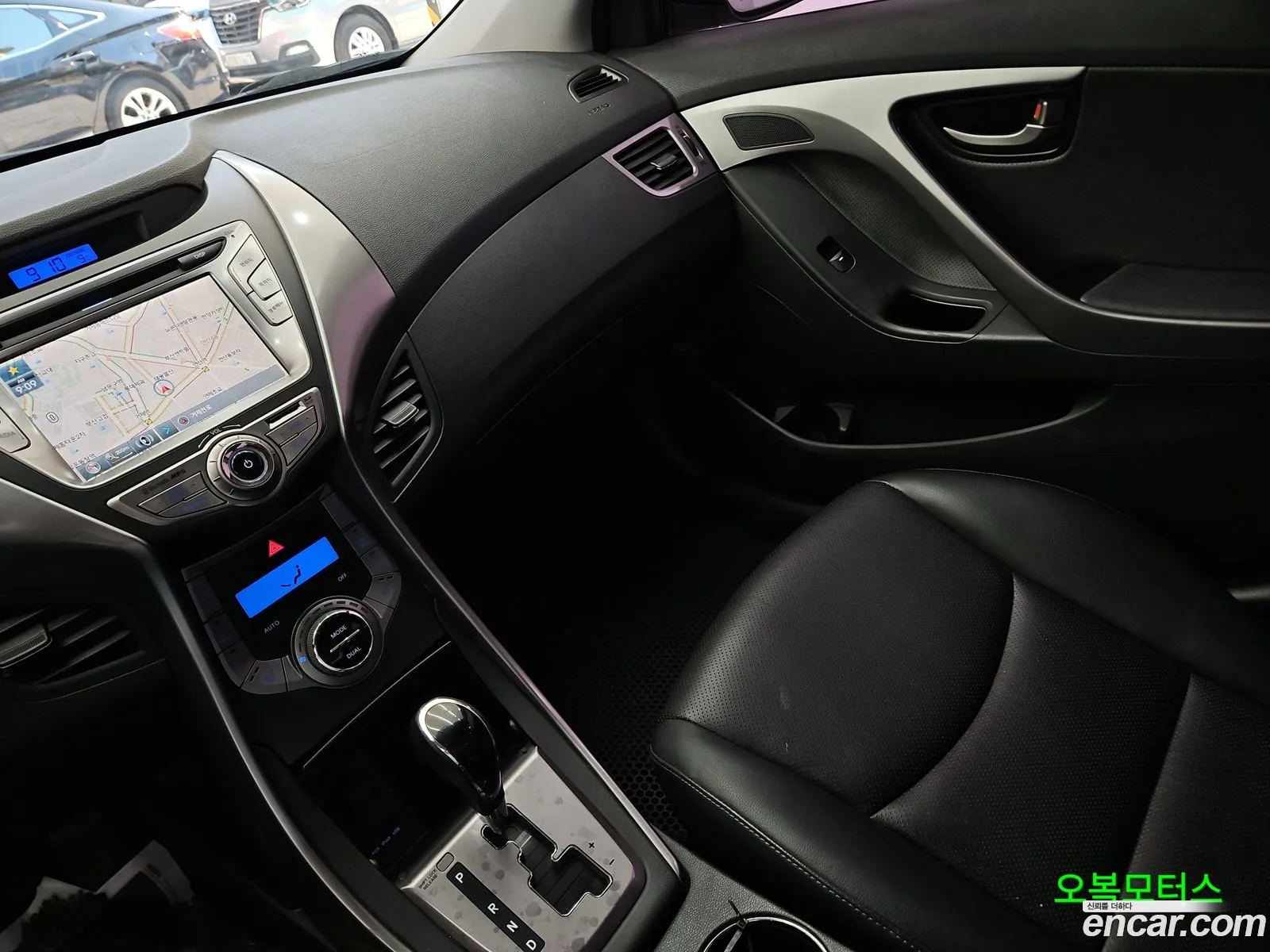 Hyundai Elantra MD 2013 — 12