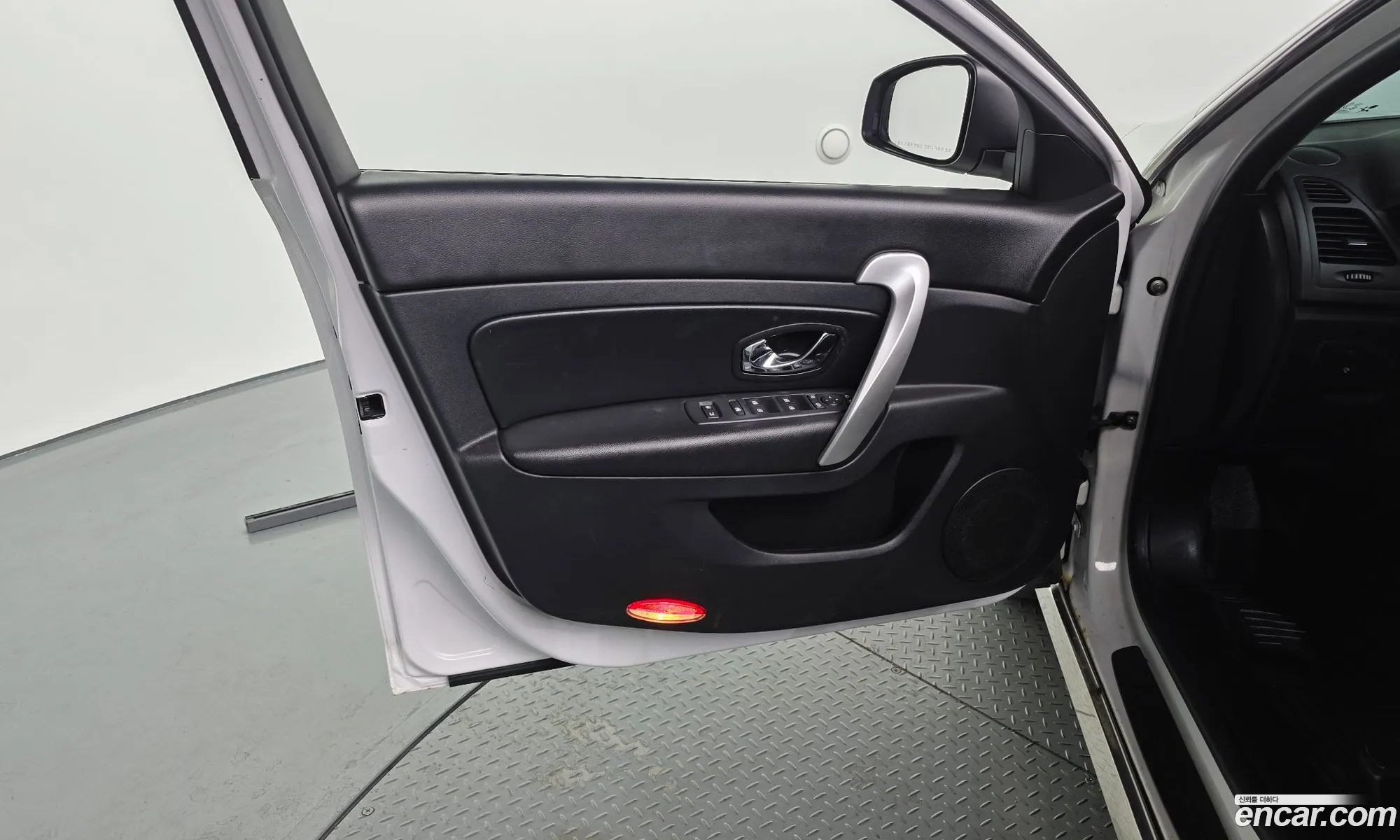 Renault Korea (Samsung) SM5 Nova 2015 — 14
