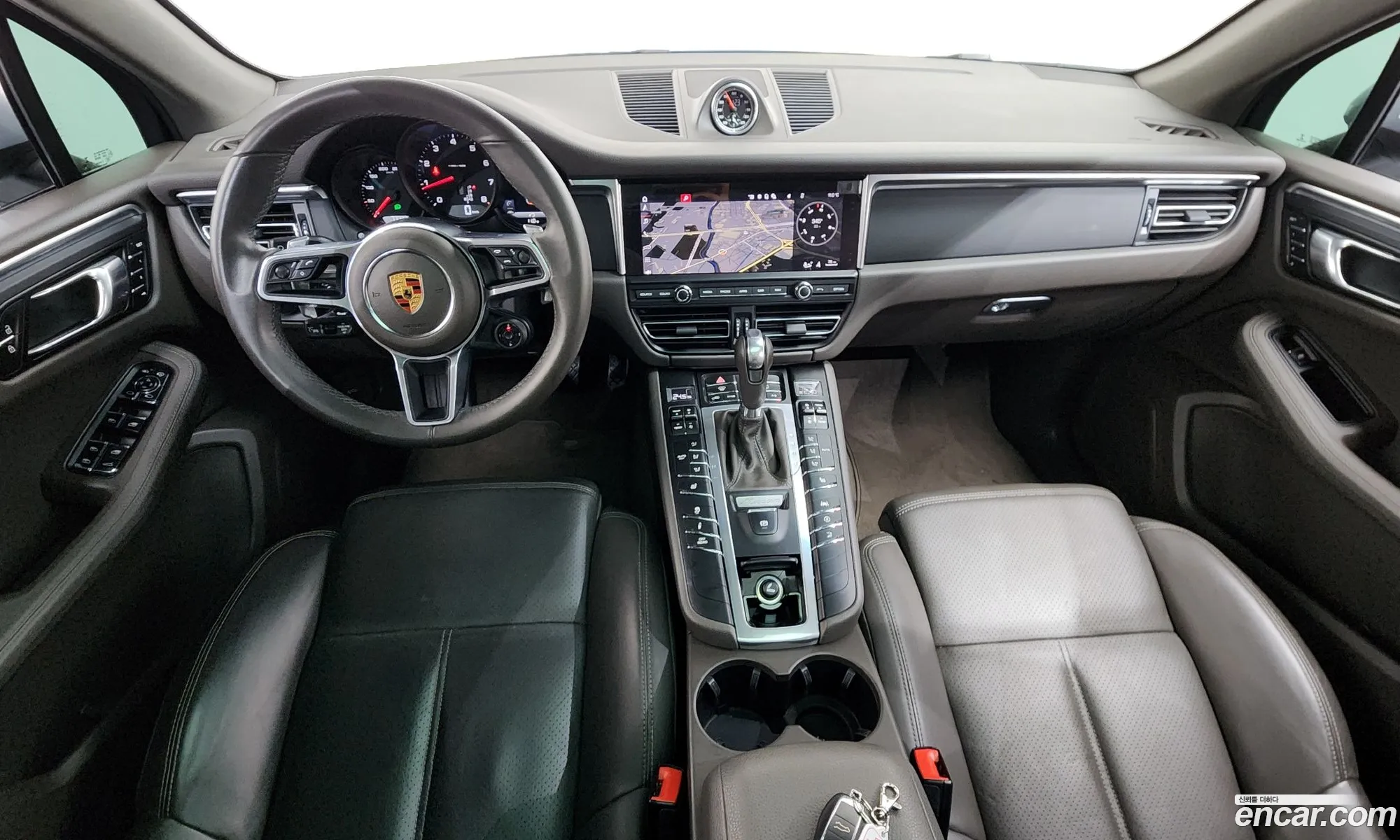 Porsche Macan 2021 — 9