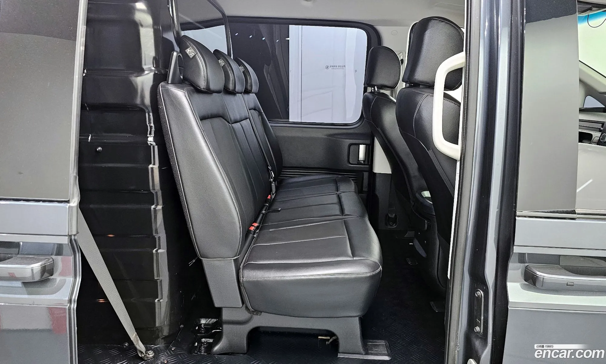 Hyundai Staria 2022 — 4