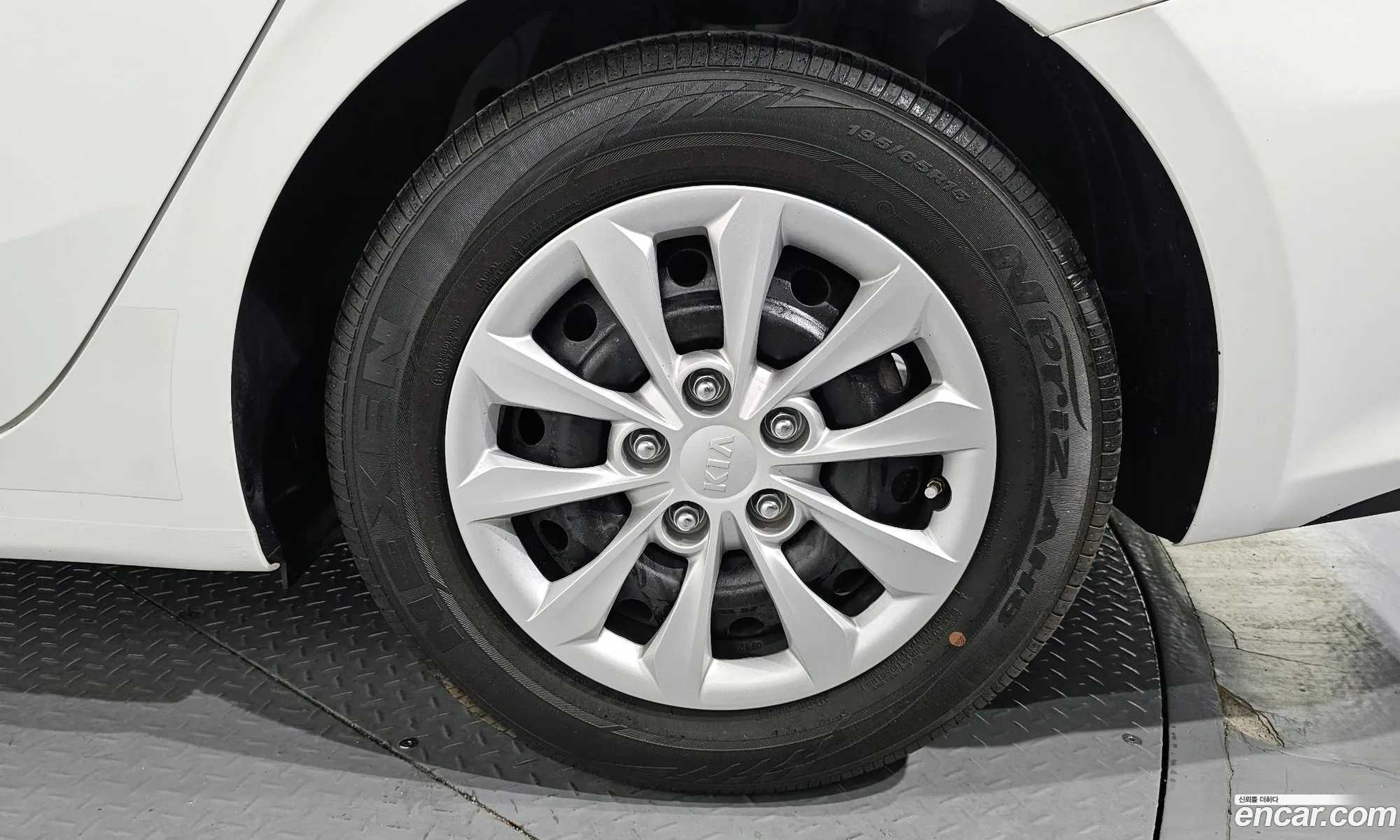 Kia K3 2020 — 4
