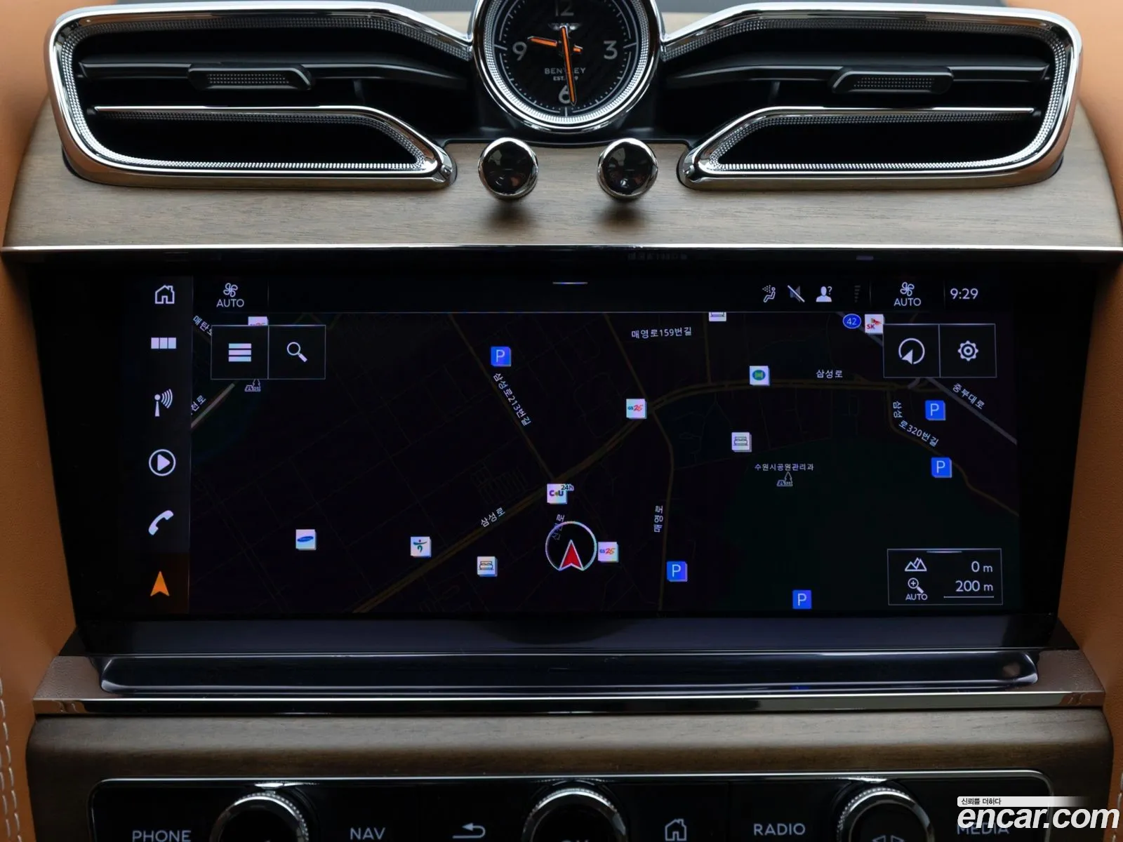 Bentley Bentayga 2024 — 3