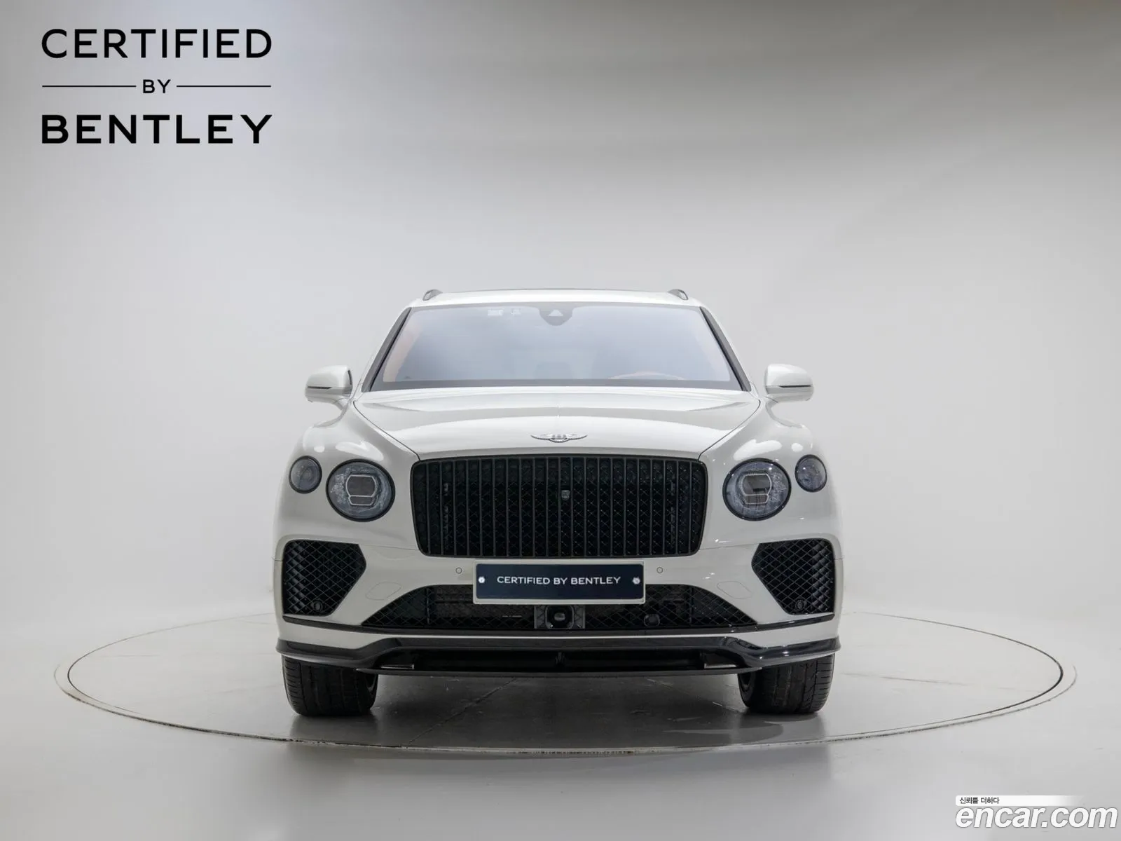Bentley Bentayga 2024 — 2