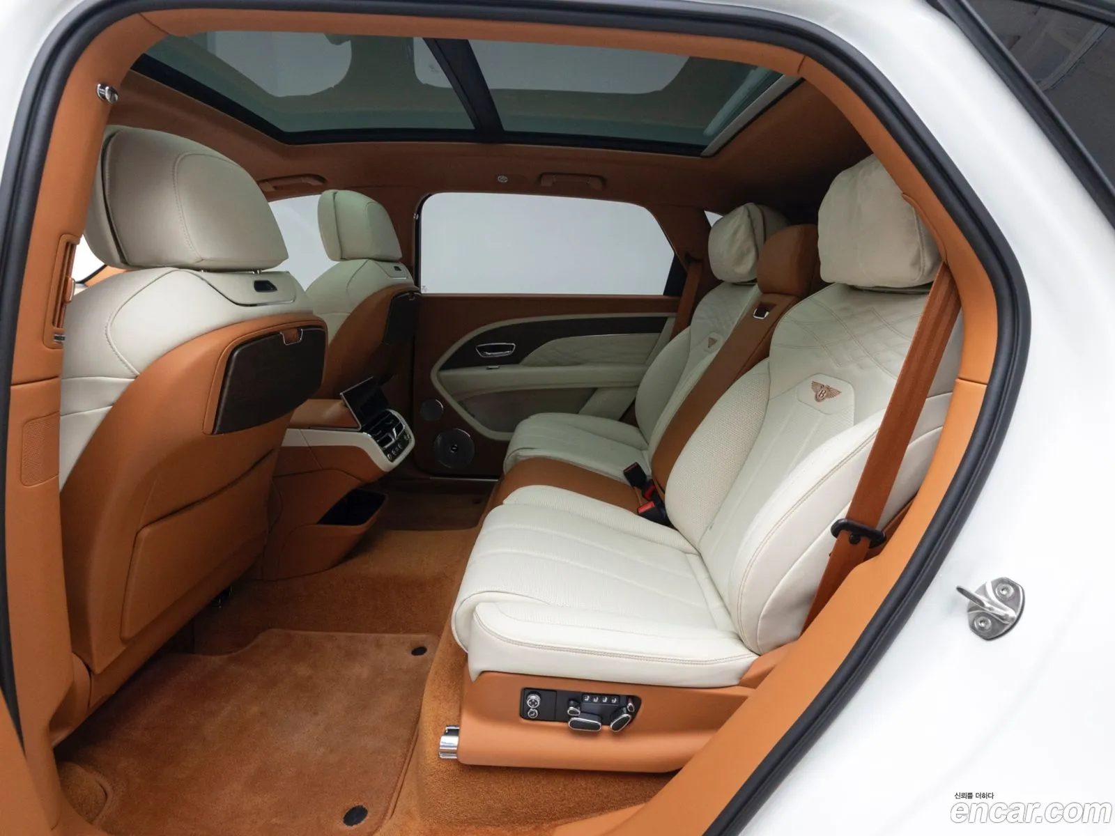 Bentley Bentayga 2024 — 6