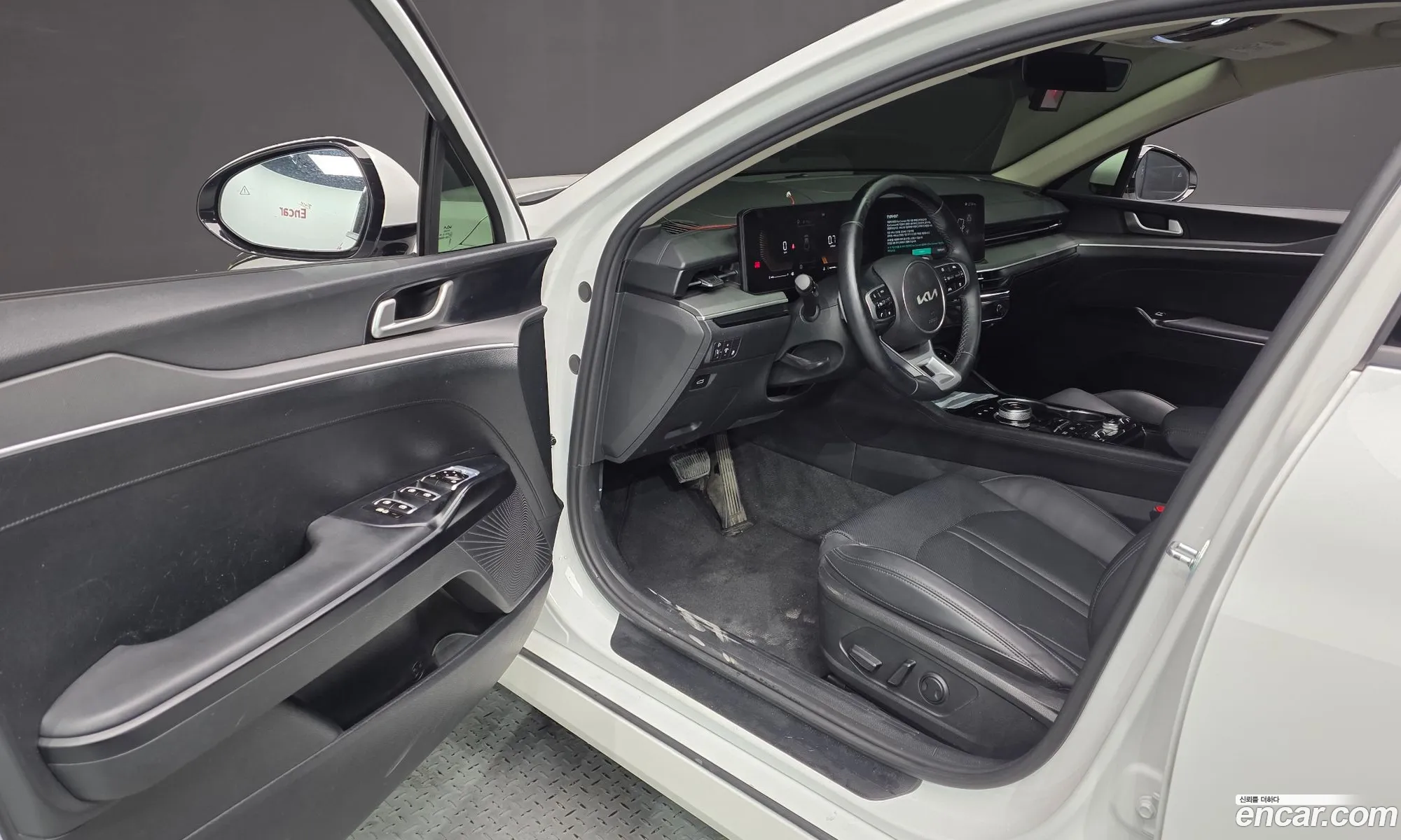 Kia K5 2024 — 24