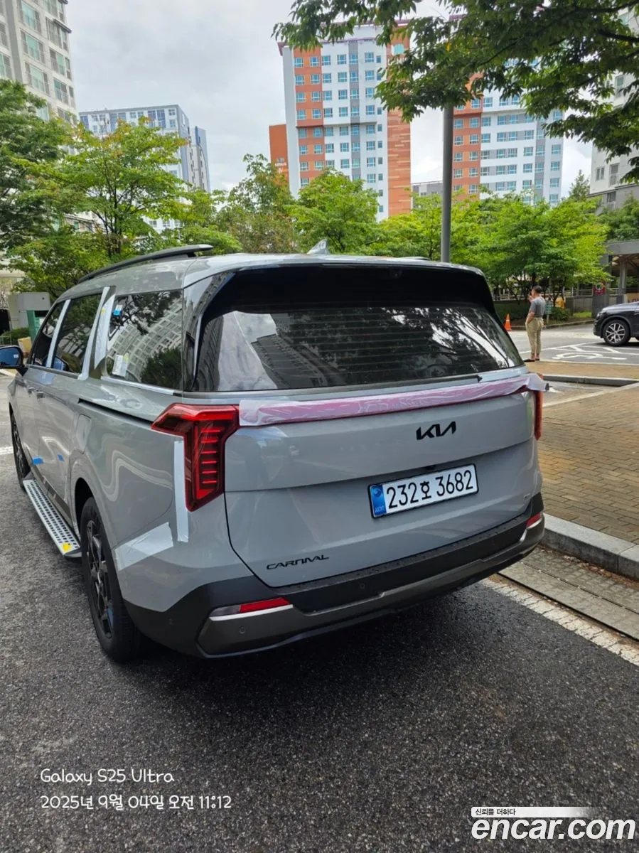 Kia Carnival 2025 — 3
