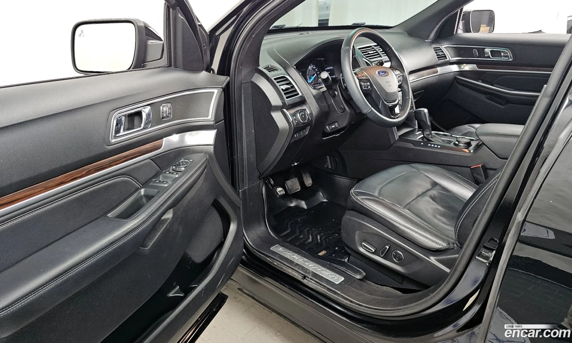 Ford Explorer 2016 1FM5K8FH4HGA80350 — 2