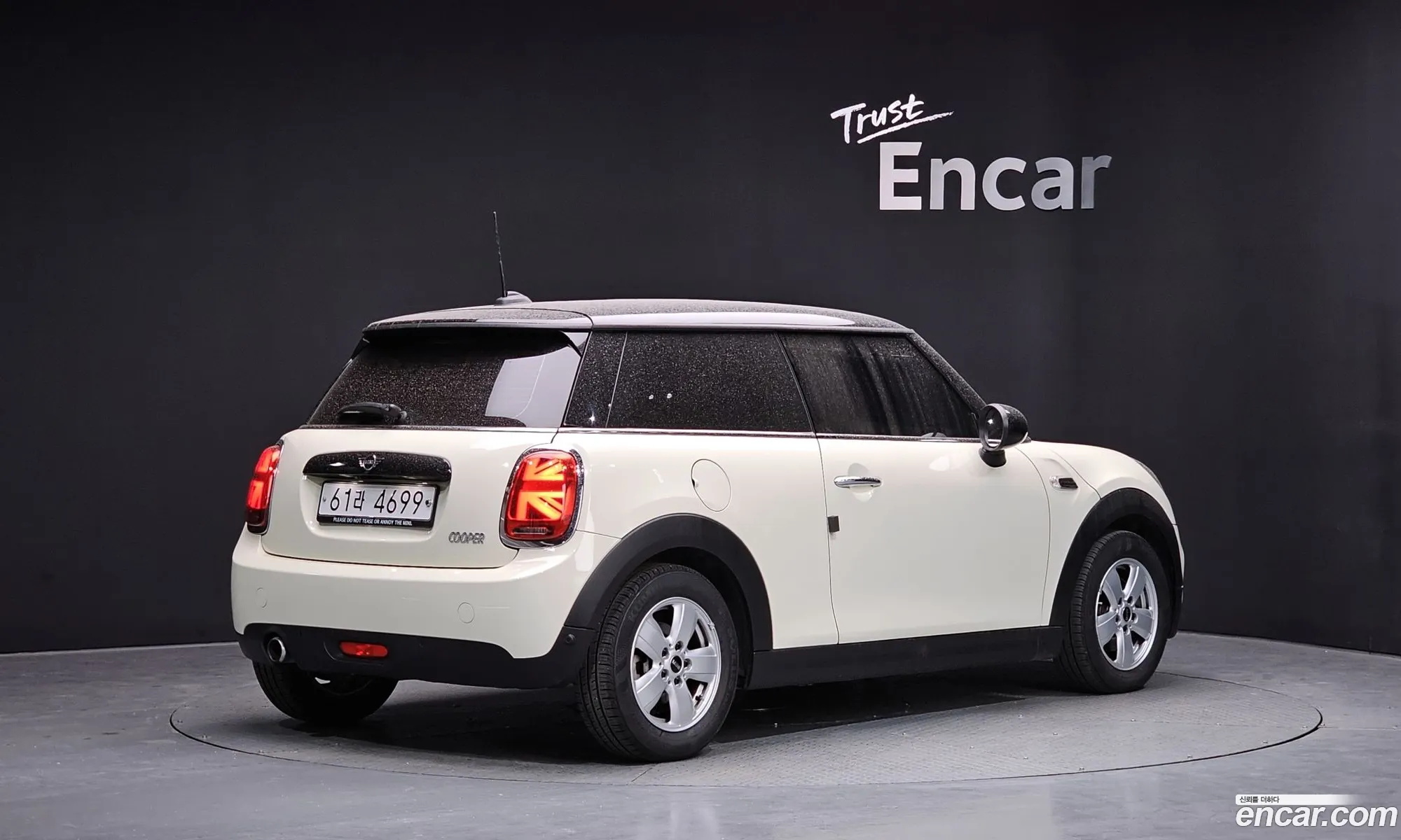 Mini Cooper 2018 WMWXP5102K2H39707 — 4