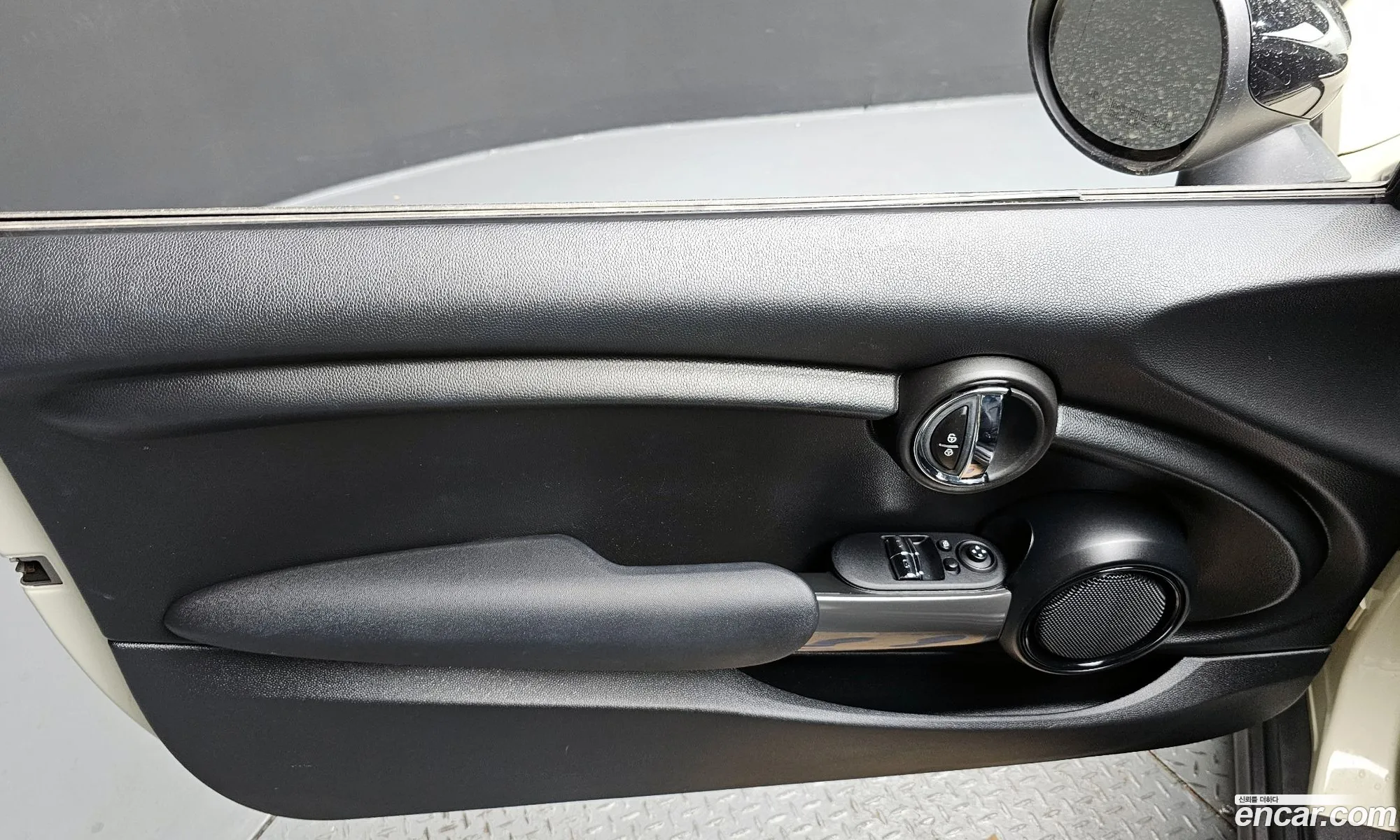 Mini Cooper 2018 WMWXP5102K2H39707 — 29