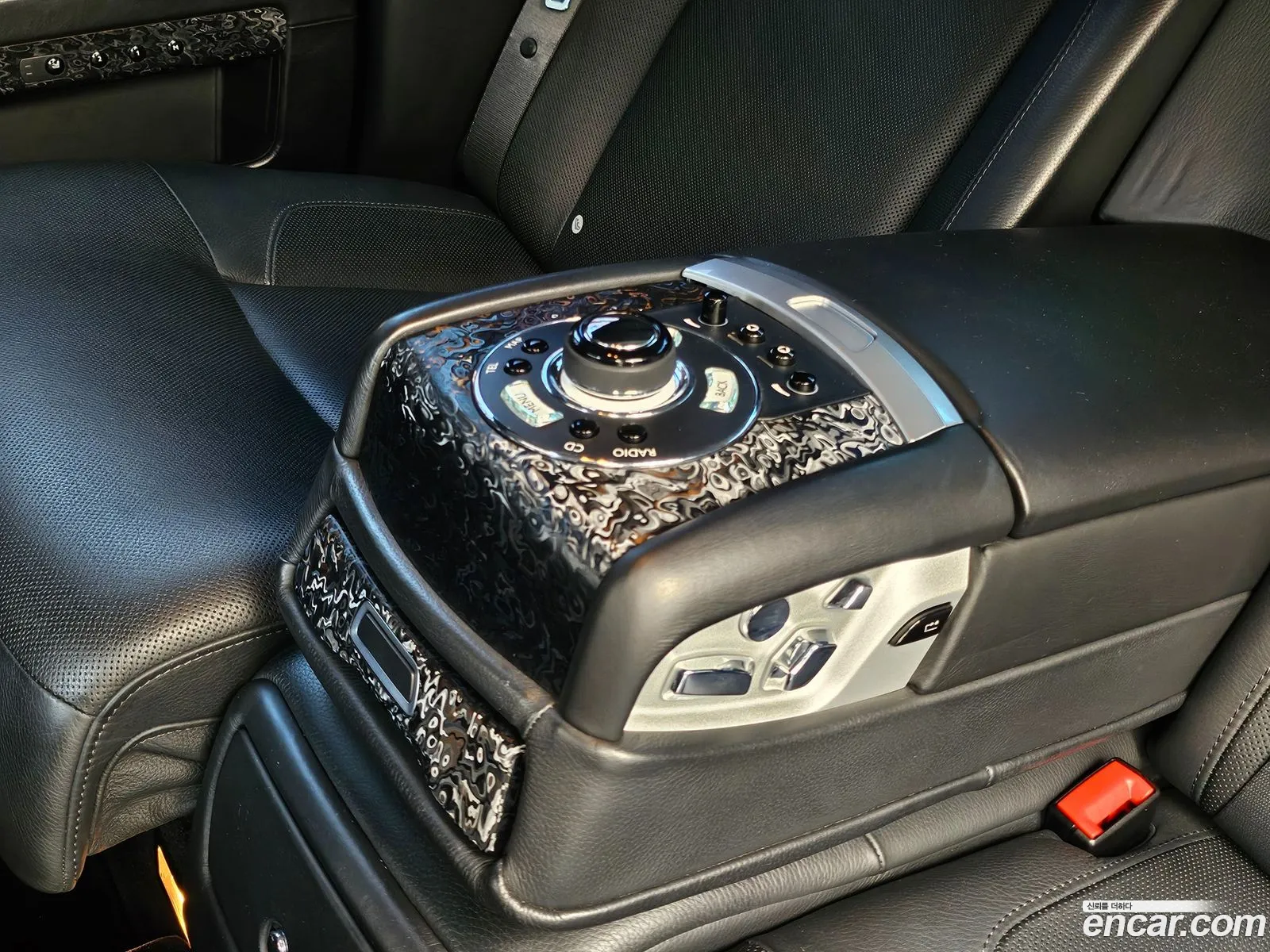 Rolls-Royce Ghost 2012 — 18