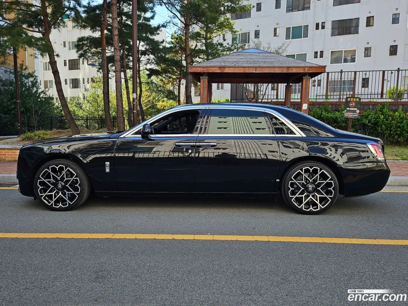 Rolls-Royce Ghost 2012 — 16