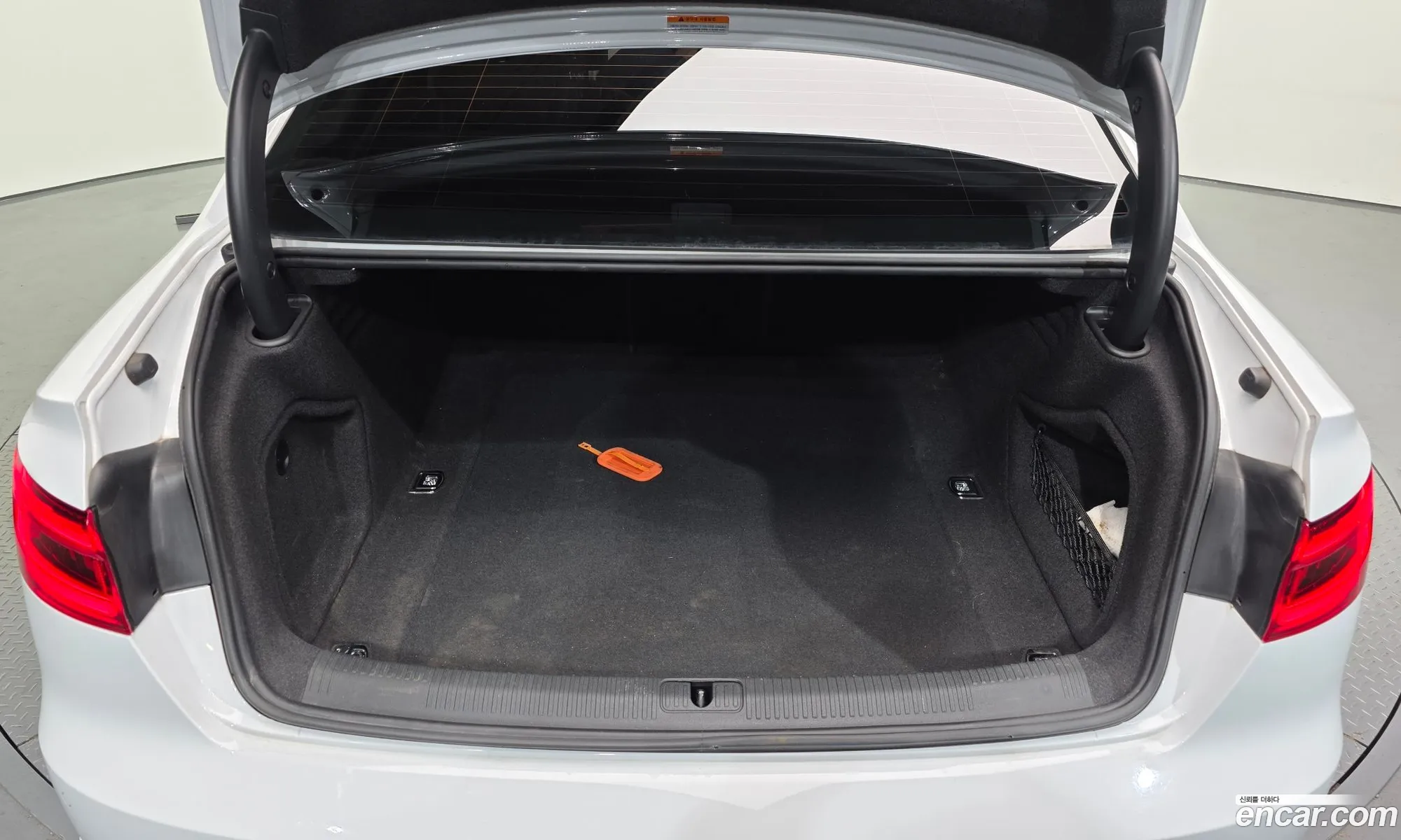 Audi A4 2018 WAUZZZF42JA176312 — 7