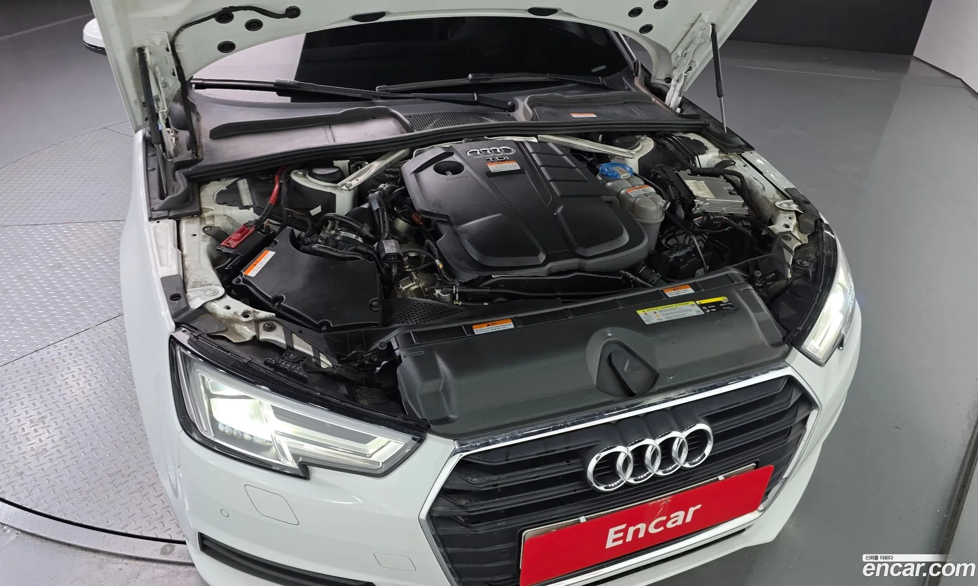 Audi A4 2018 WAUZZZF42JA176312 — 9