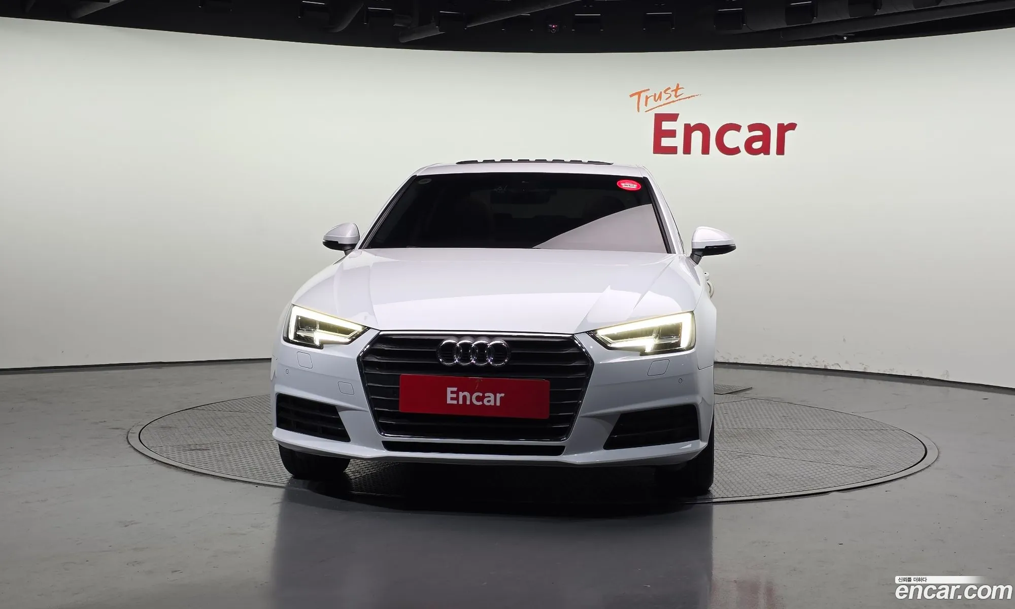 Audi A4 2018 WAUZZZF42JA176312 — 10