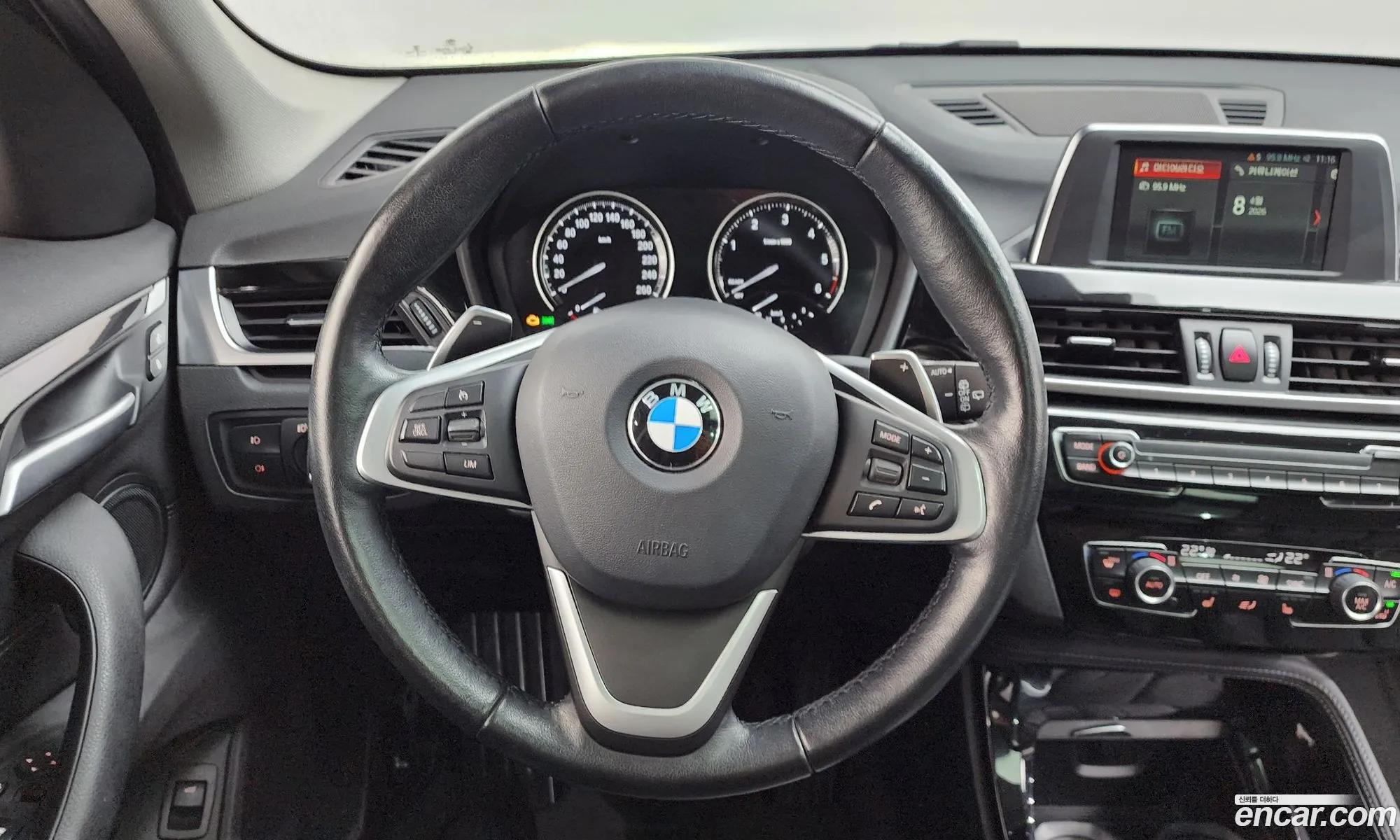BMW X1 2018 WBAJJ1107JEF65100 — 2
