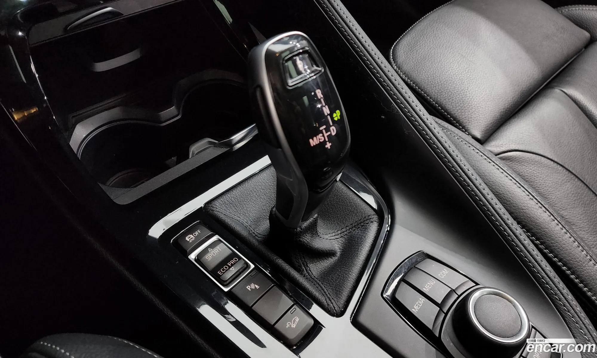BMW X1 2018 WBAJJ1107JEF65100 — 13