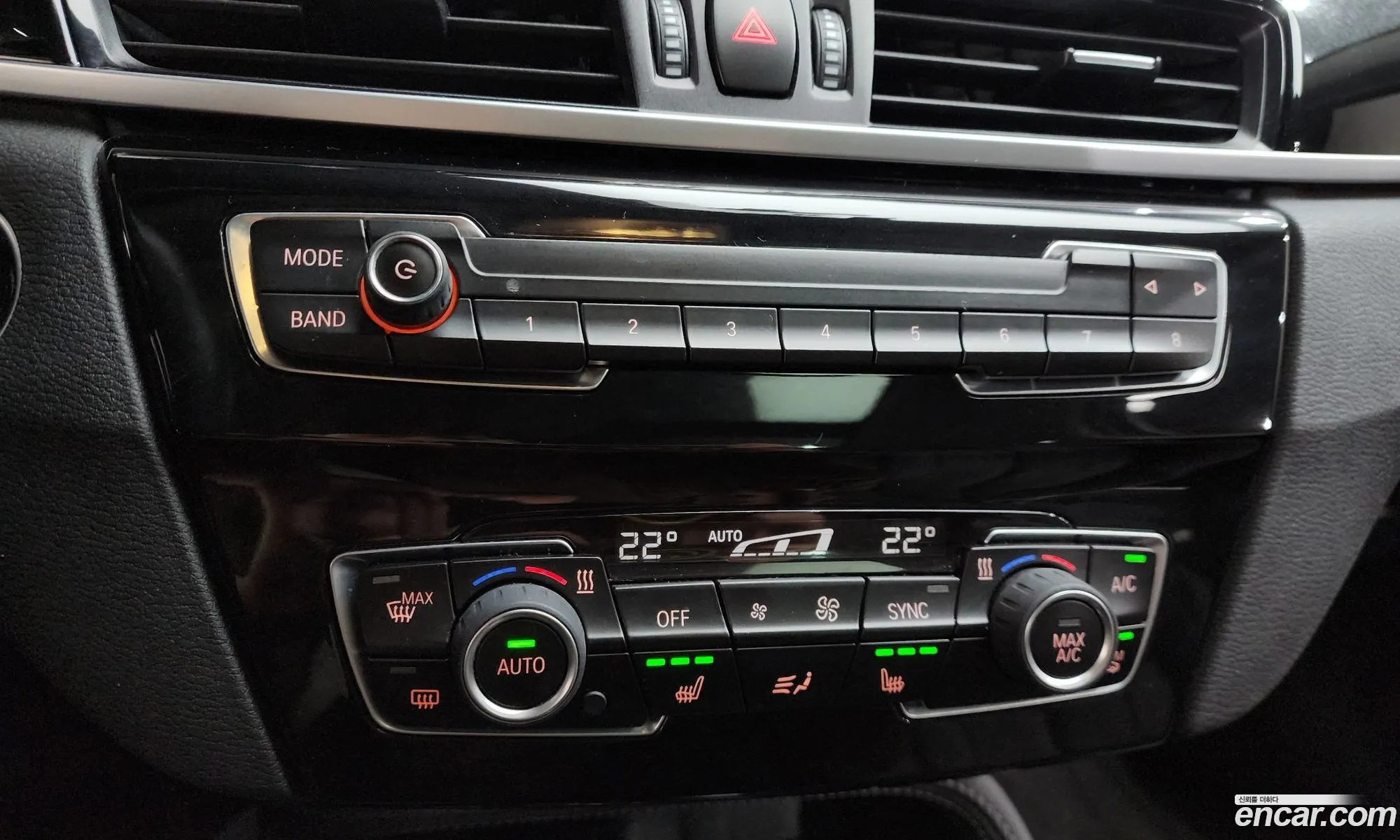 BMW X1 2018 WBAJJ1107JEF65100 — 10