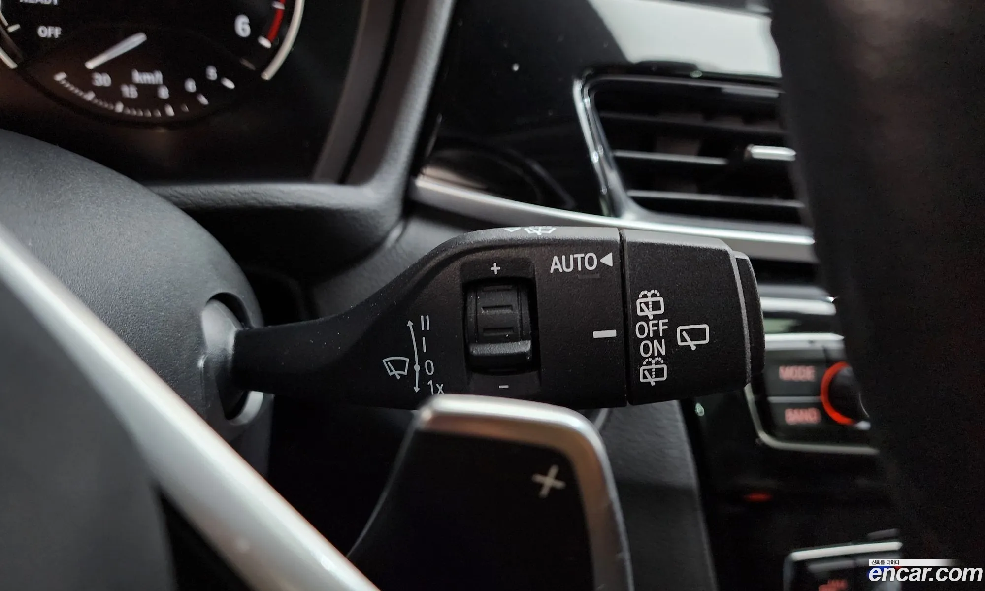 BMW X1 2018 WBAJJ1107JEF65100 — 8