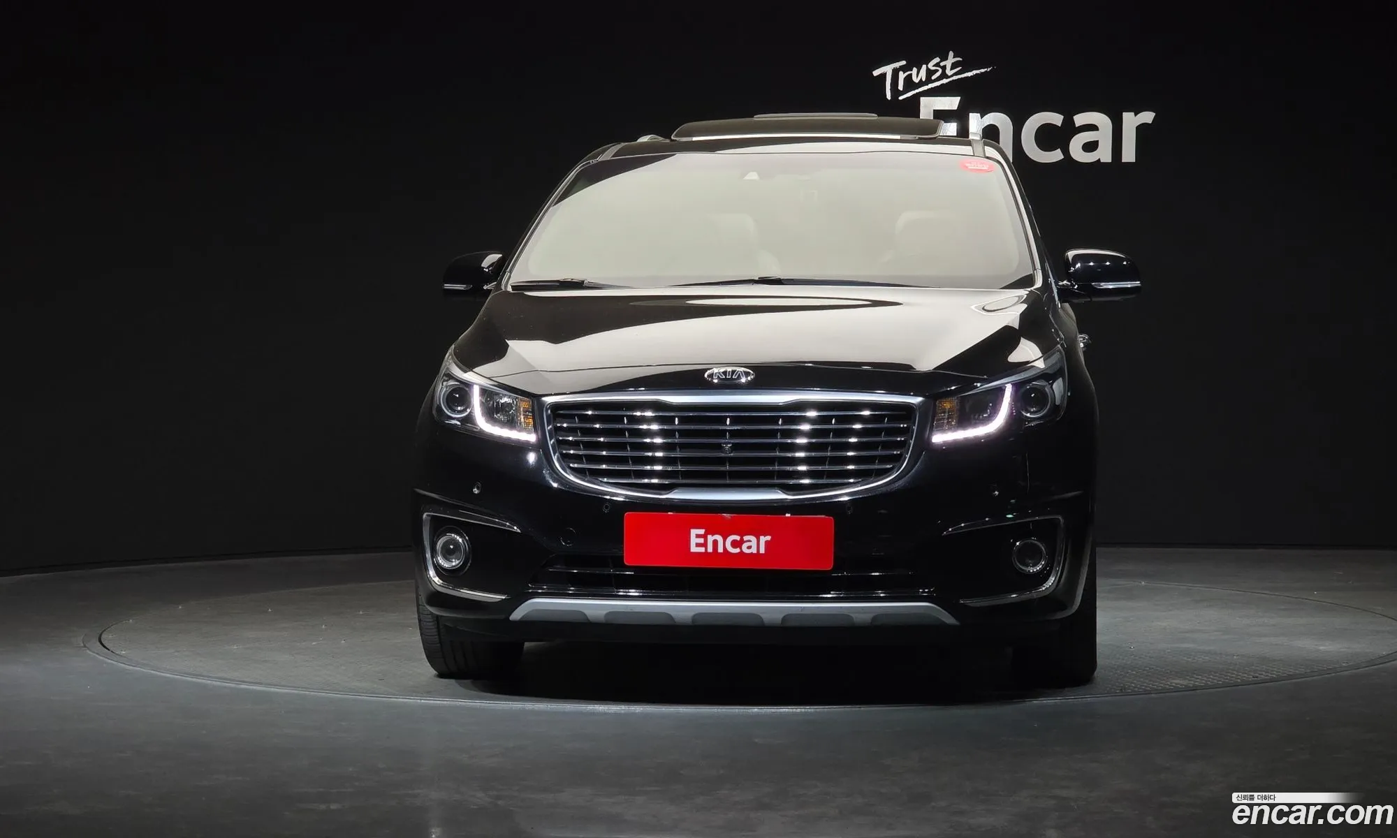 Kia Carnival 2015 — 2