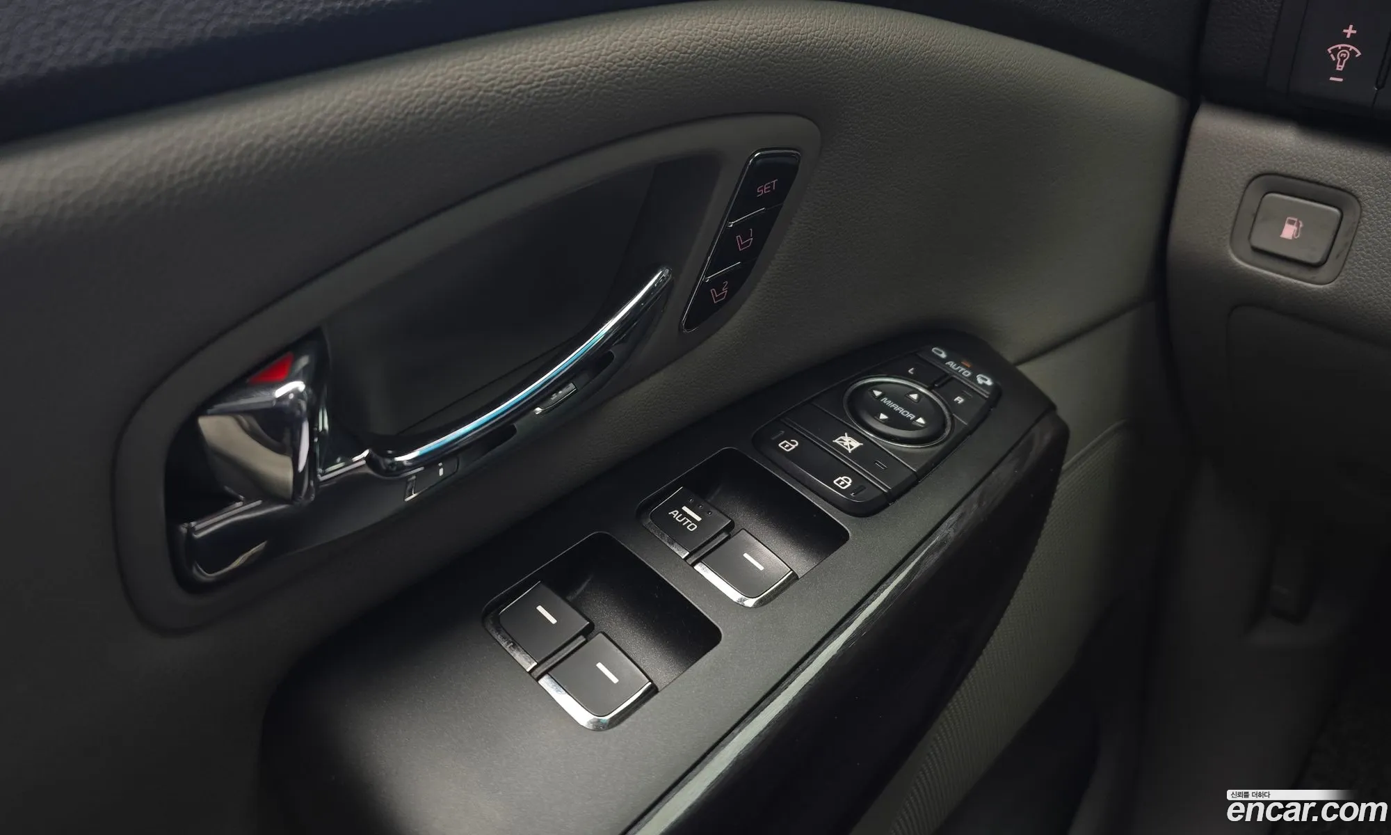 Kia Carnival 2015 — 18