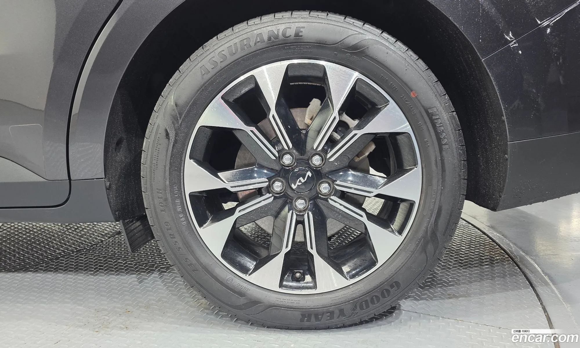 Kia Carnival 2022 — 22