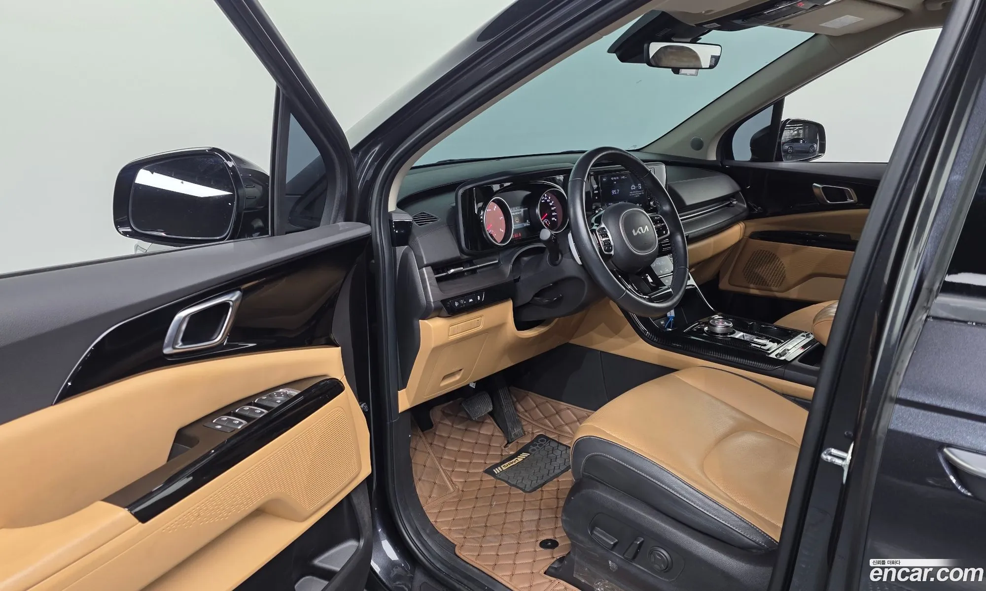 Kia Carnival 2022 — 27