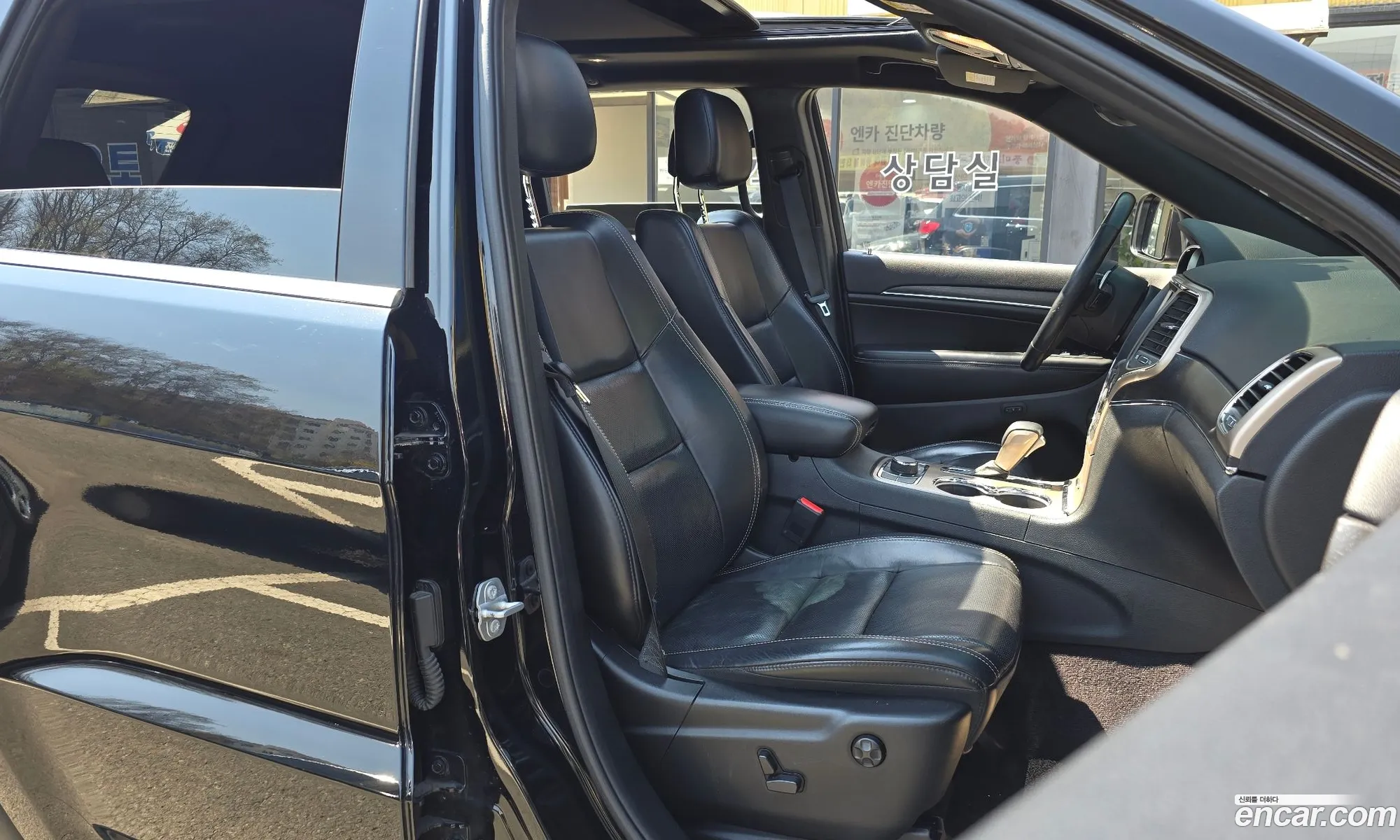 Jeep Grand Cherokee 2017 1C4RJFBG6HC656800 — 18