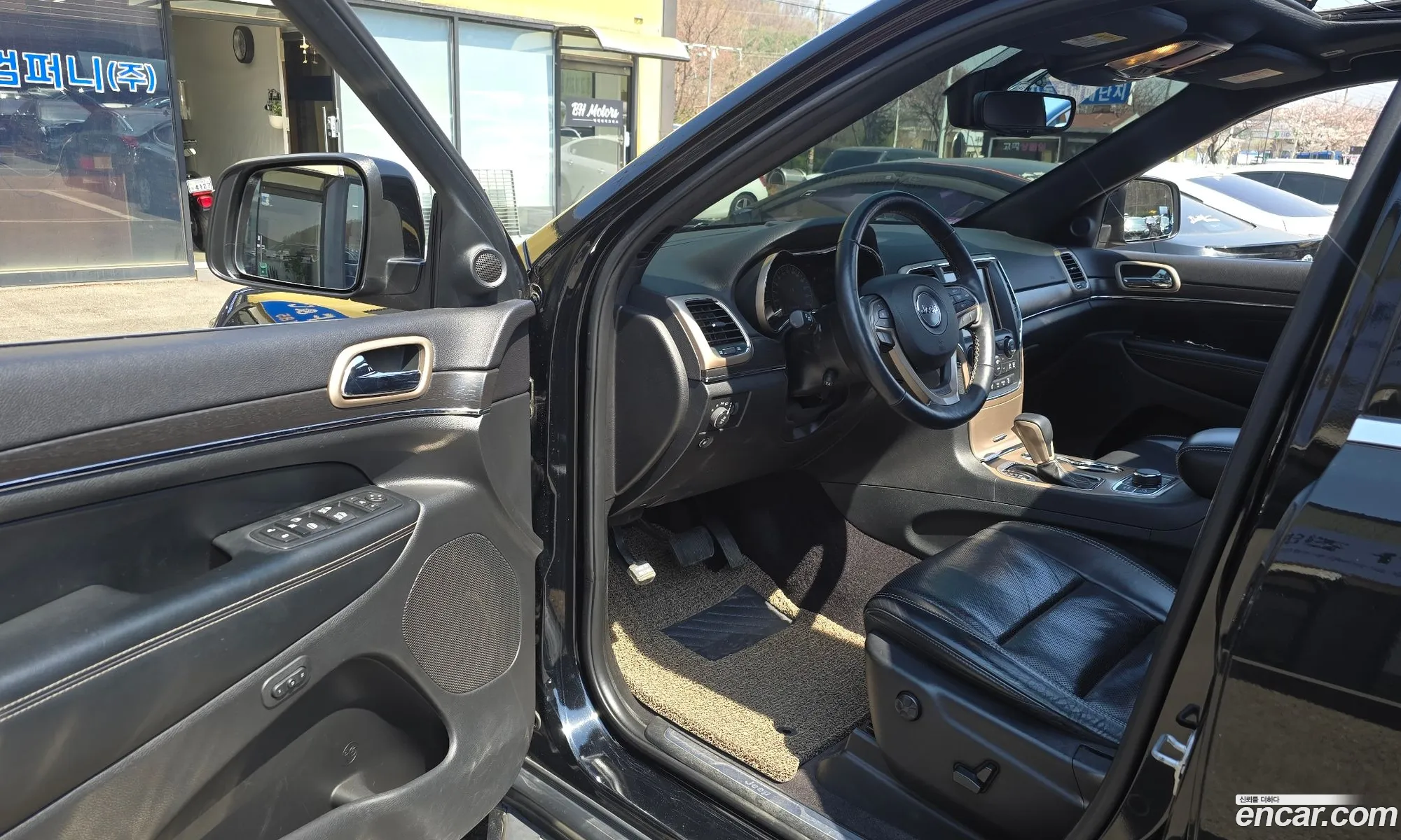 Jeep Grand Cherokee 2017 1C4RJFBG6HC656800 — 14