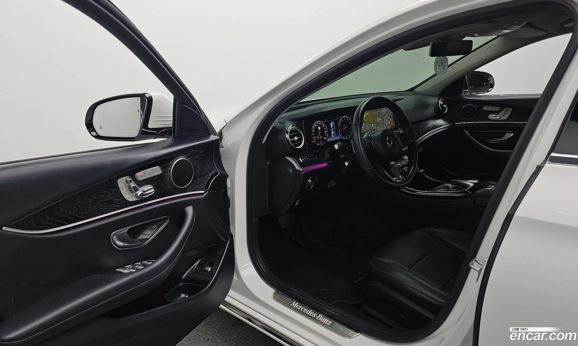 Mercedes-Benz E-Class W213 2017 WDDZF4KB6HA276514 — 20