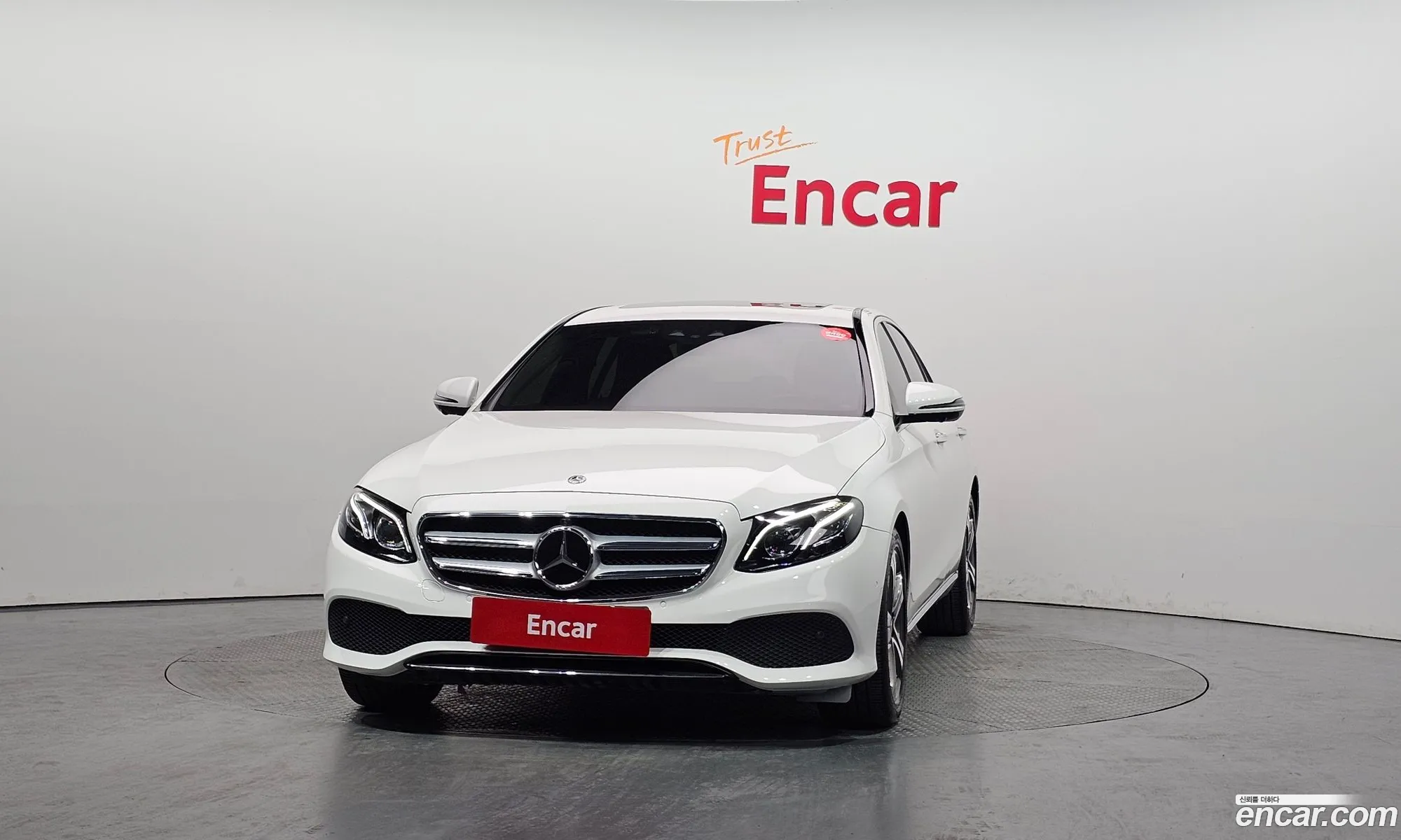 Mercedes-Benz E-Class W213 2017 WDDZF4KB6HA276514 — 16