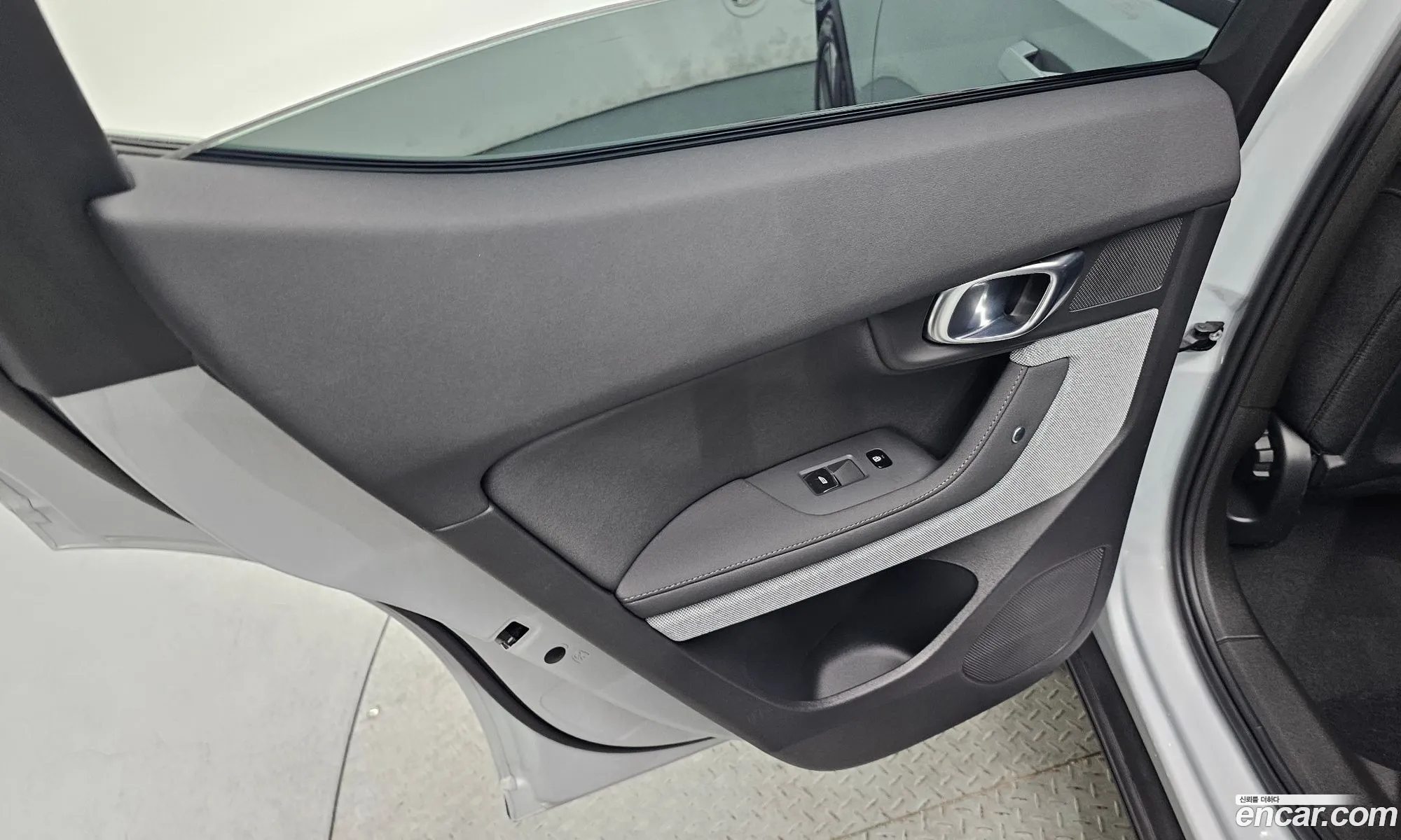 Polestar Polestar 2 2023 YSMVSEGA7PL112643 — 27