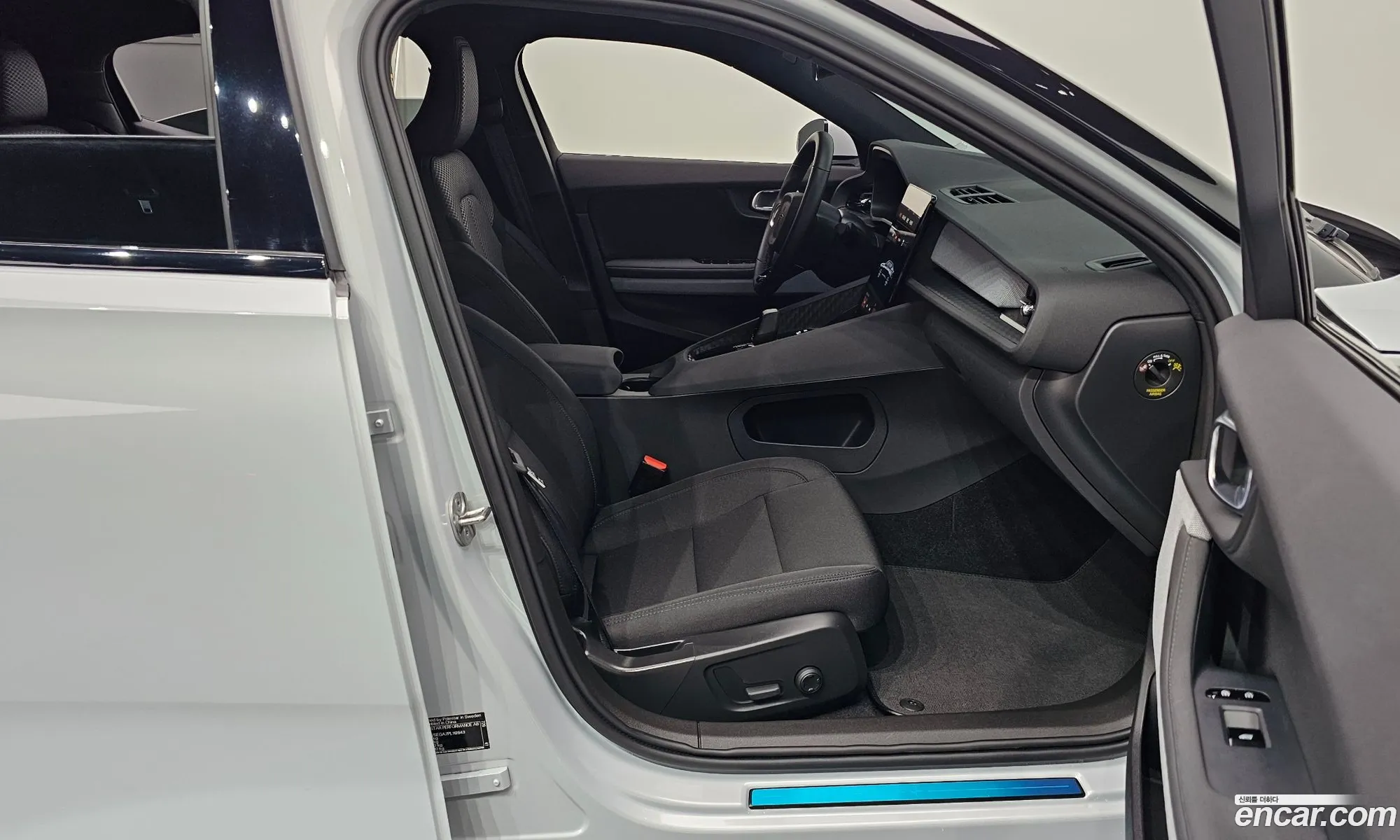 Polestar Polestar 2 2023 YSMVSEGA7PL112643 — 30