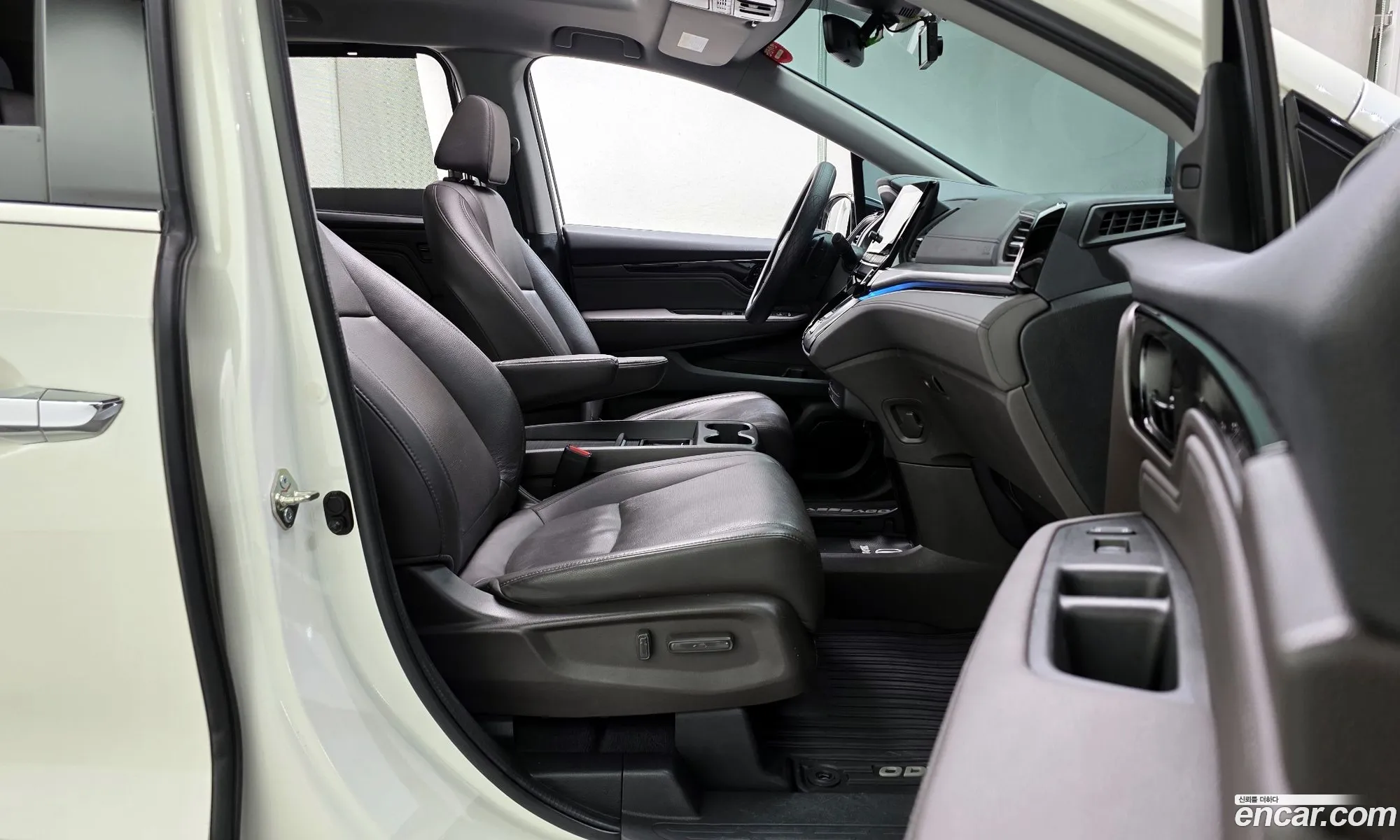 Honda Odyssey 2018 5KBRL6880KB600247 — 15