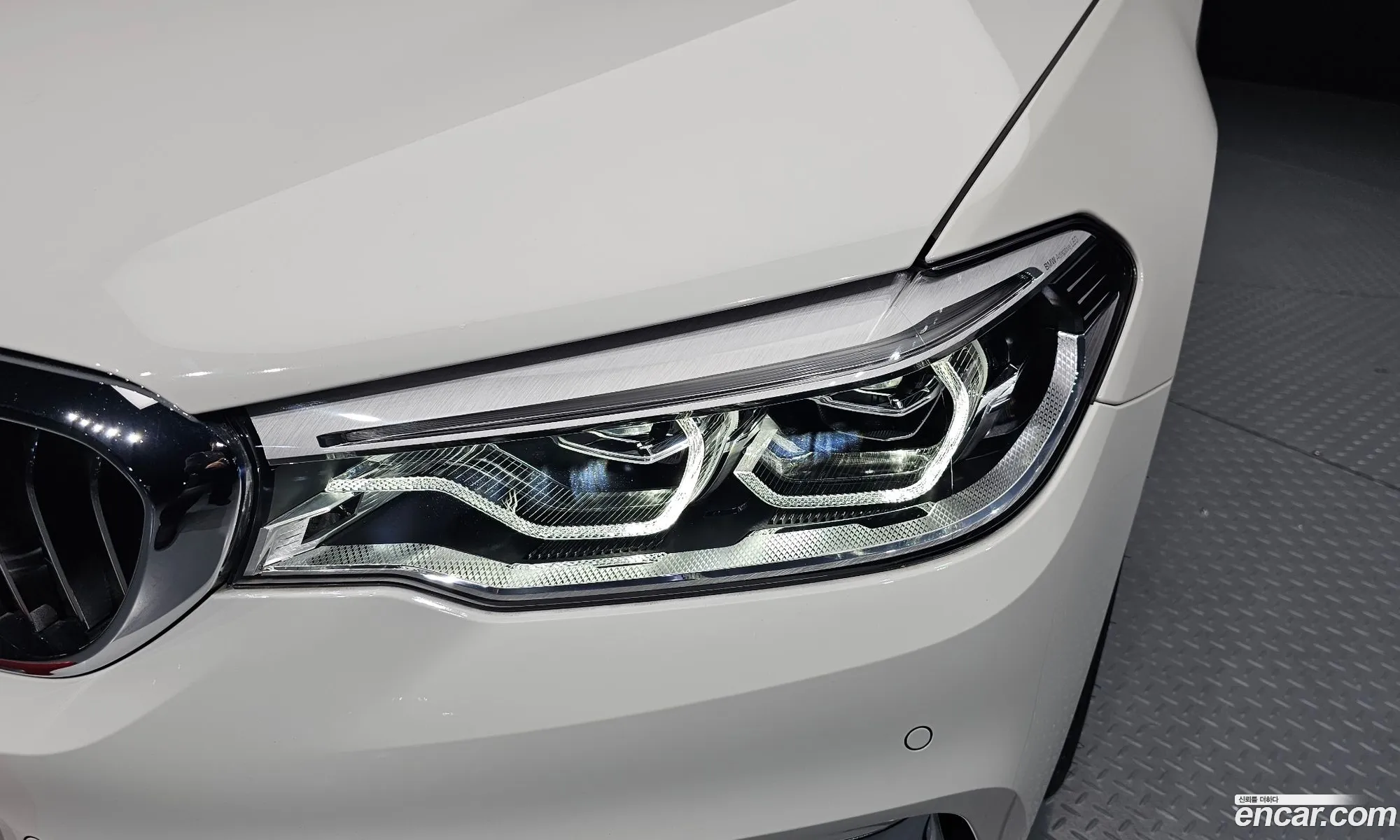 BMW 5 Series 2017 WBAJC3108JG995189 — 3