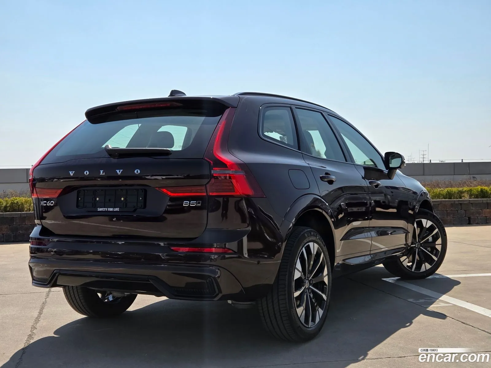Volvo XC60 2026 — 8