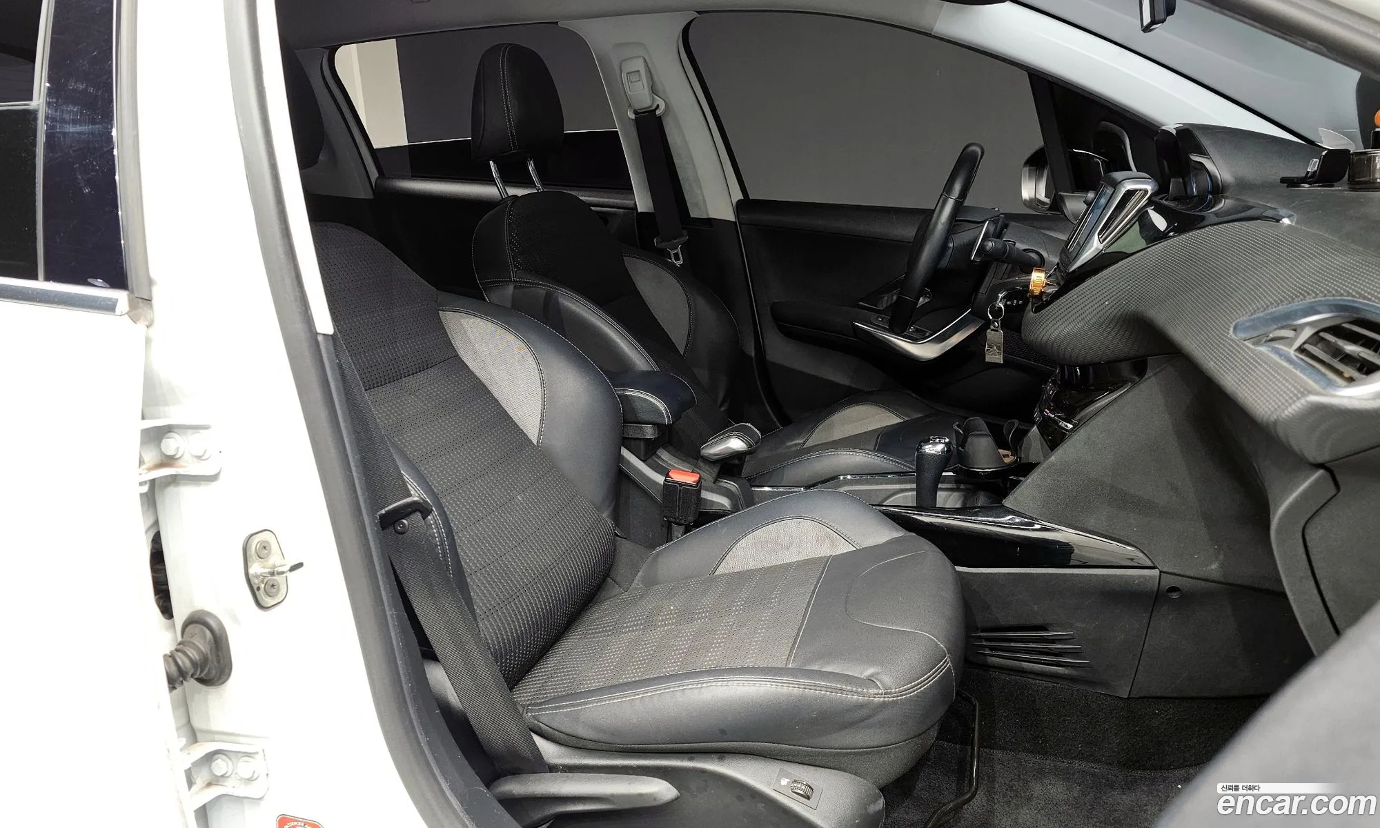 Peugeot 2008 2015 VF3CU9HP8FY045897 — 10